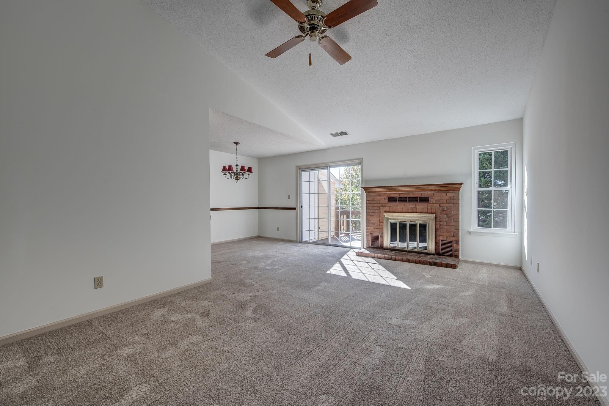 1662 Robins Nest Court Unit: B