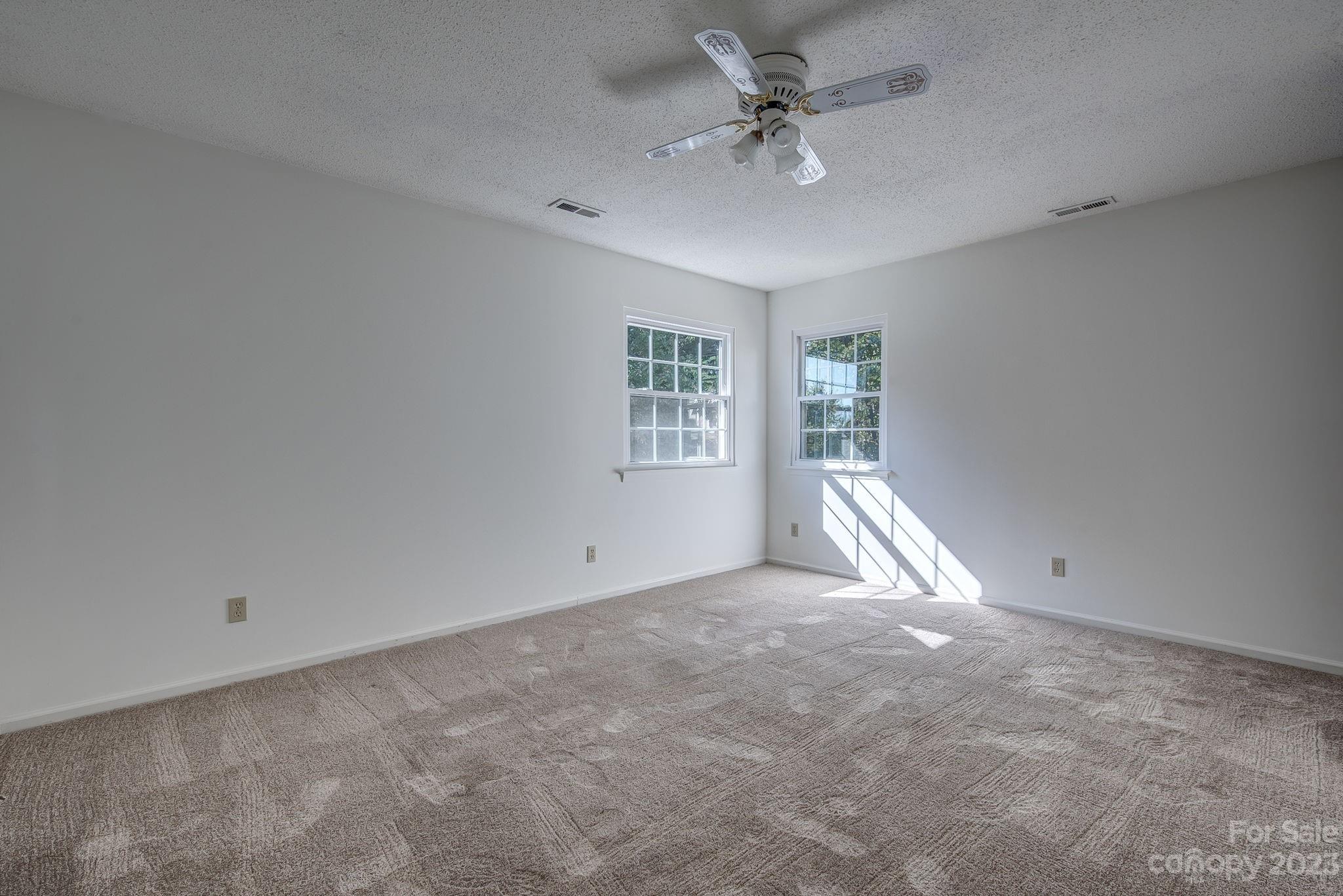 1662 Robins Nest Court Unit: B