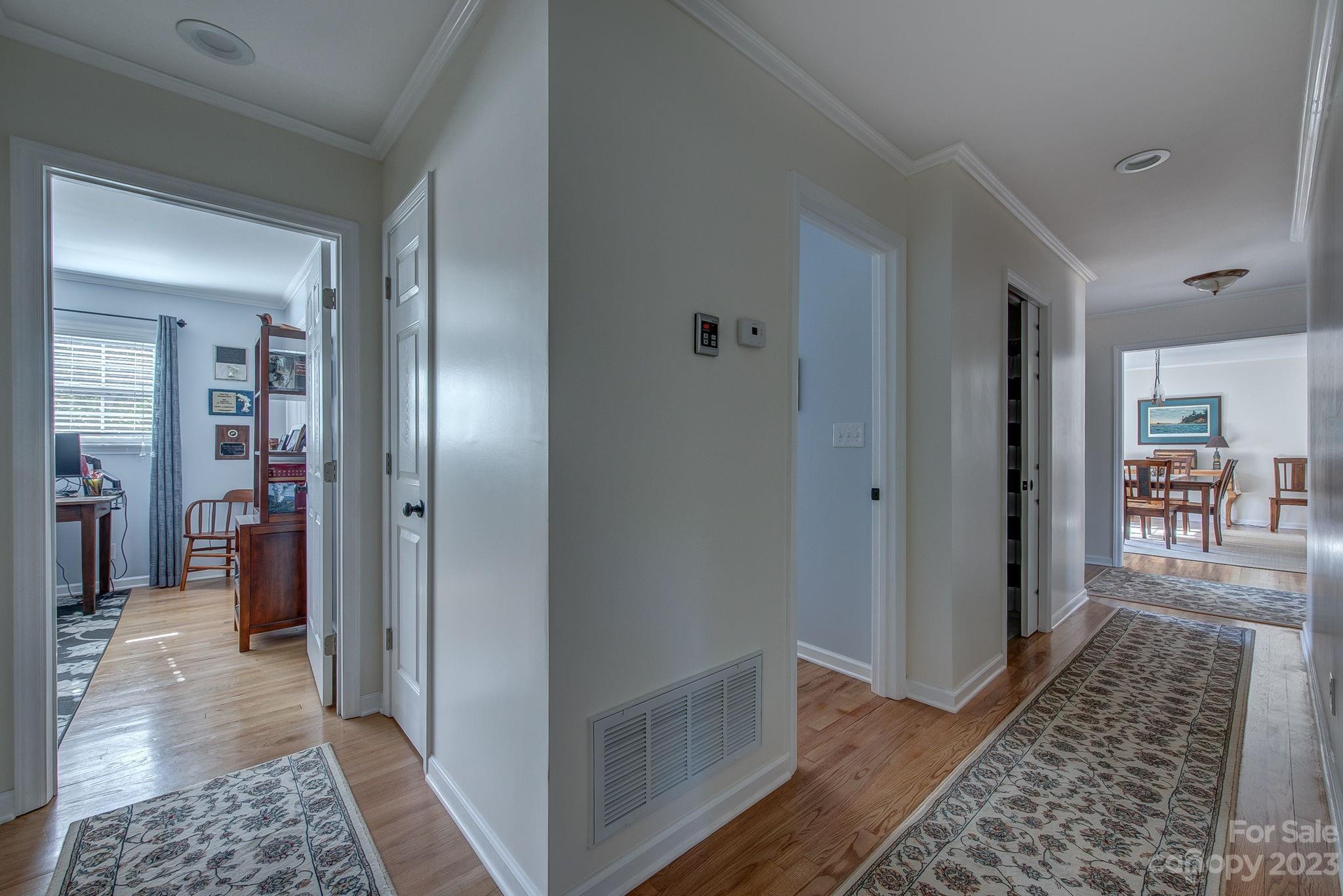 2011 Helen Drive