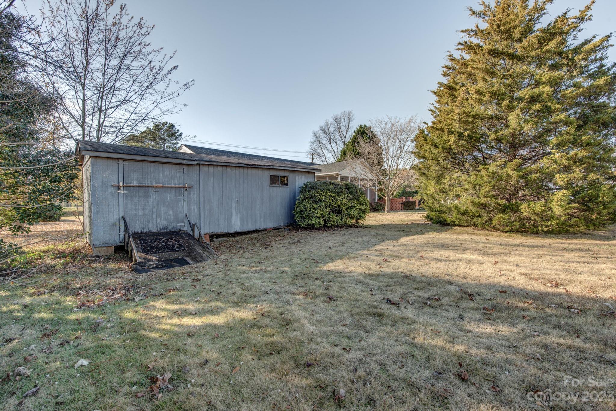 100 Stowe Road