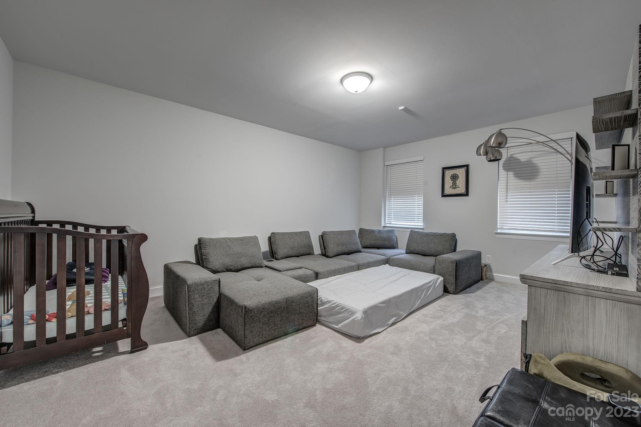 2712 Forest Path Way