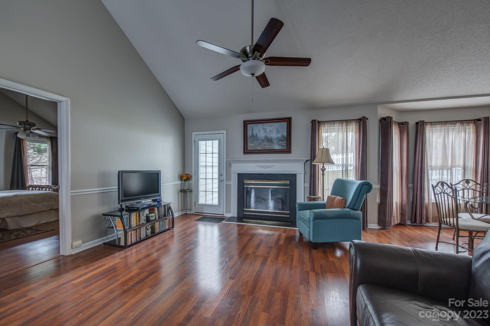 3009 River Ridge Drive