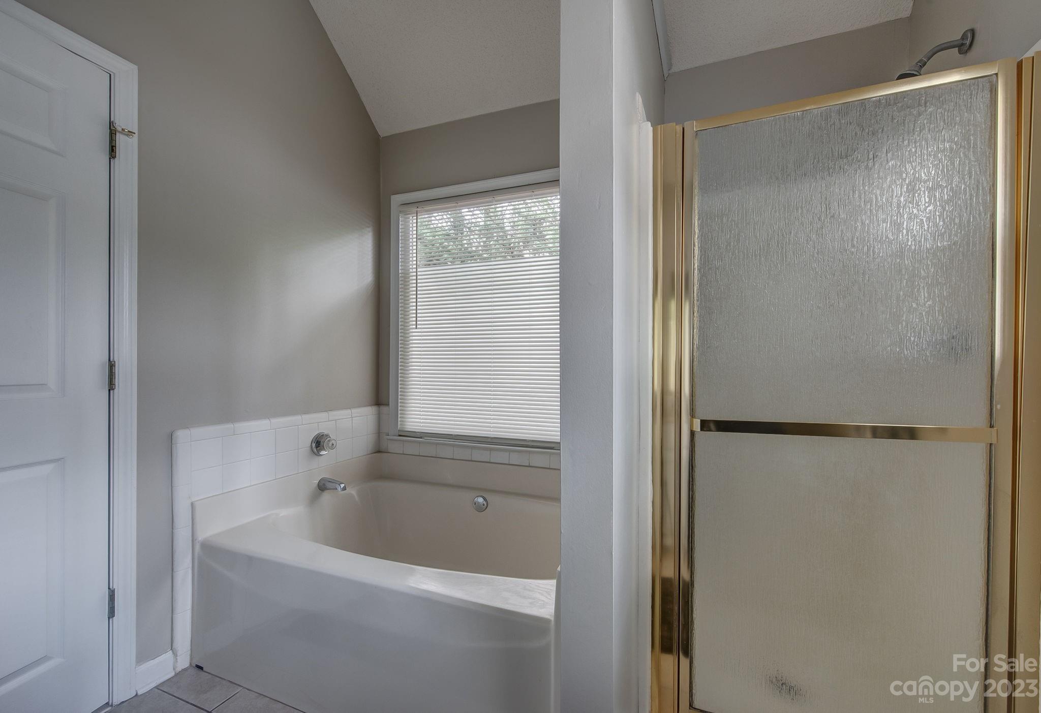 3009 River Ridge Drive