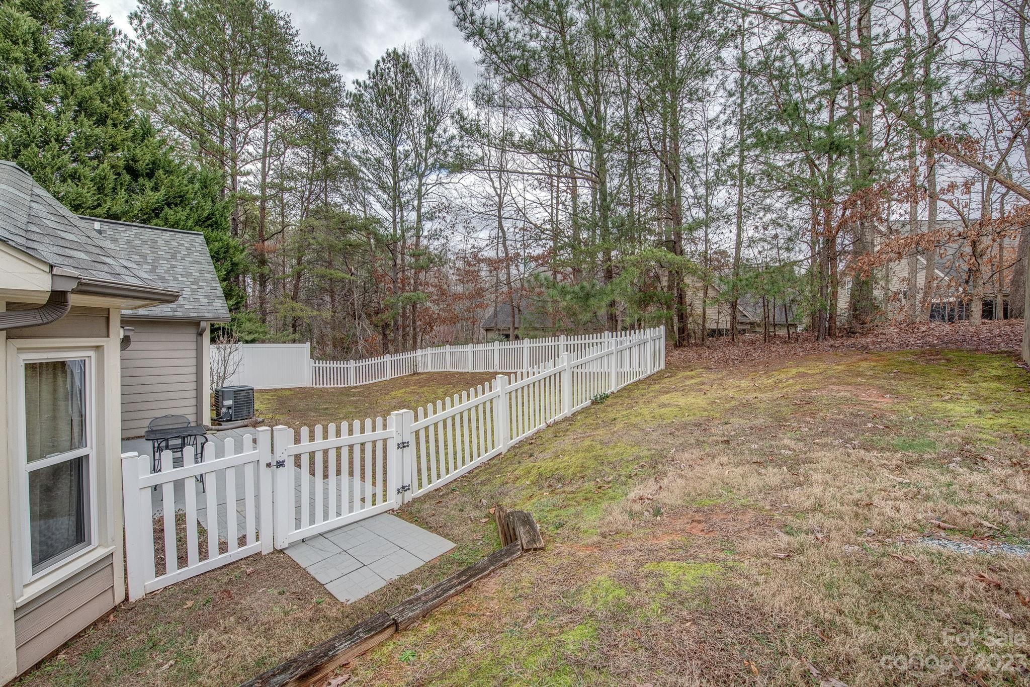 3009 River Ridge Drive