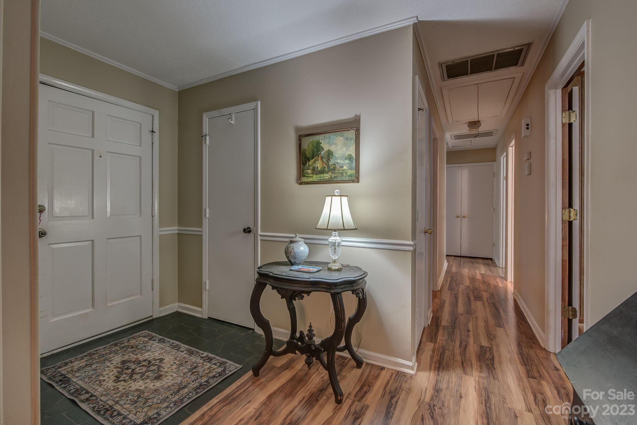 523 Whitethorn Drive