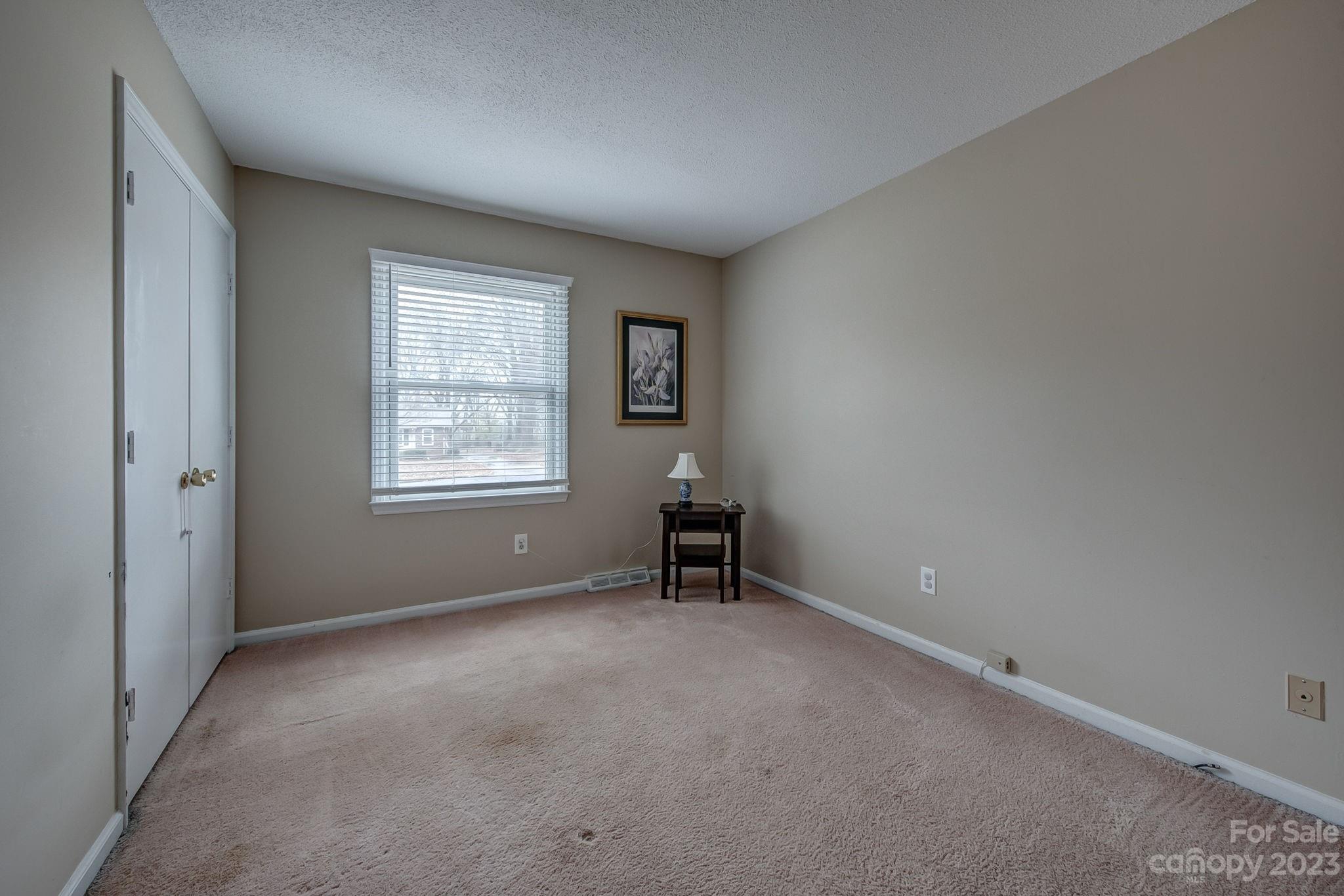 523 Whitethorn Drive