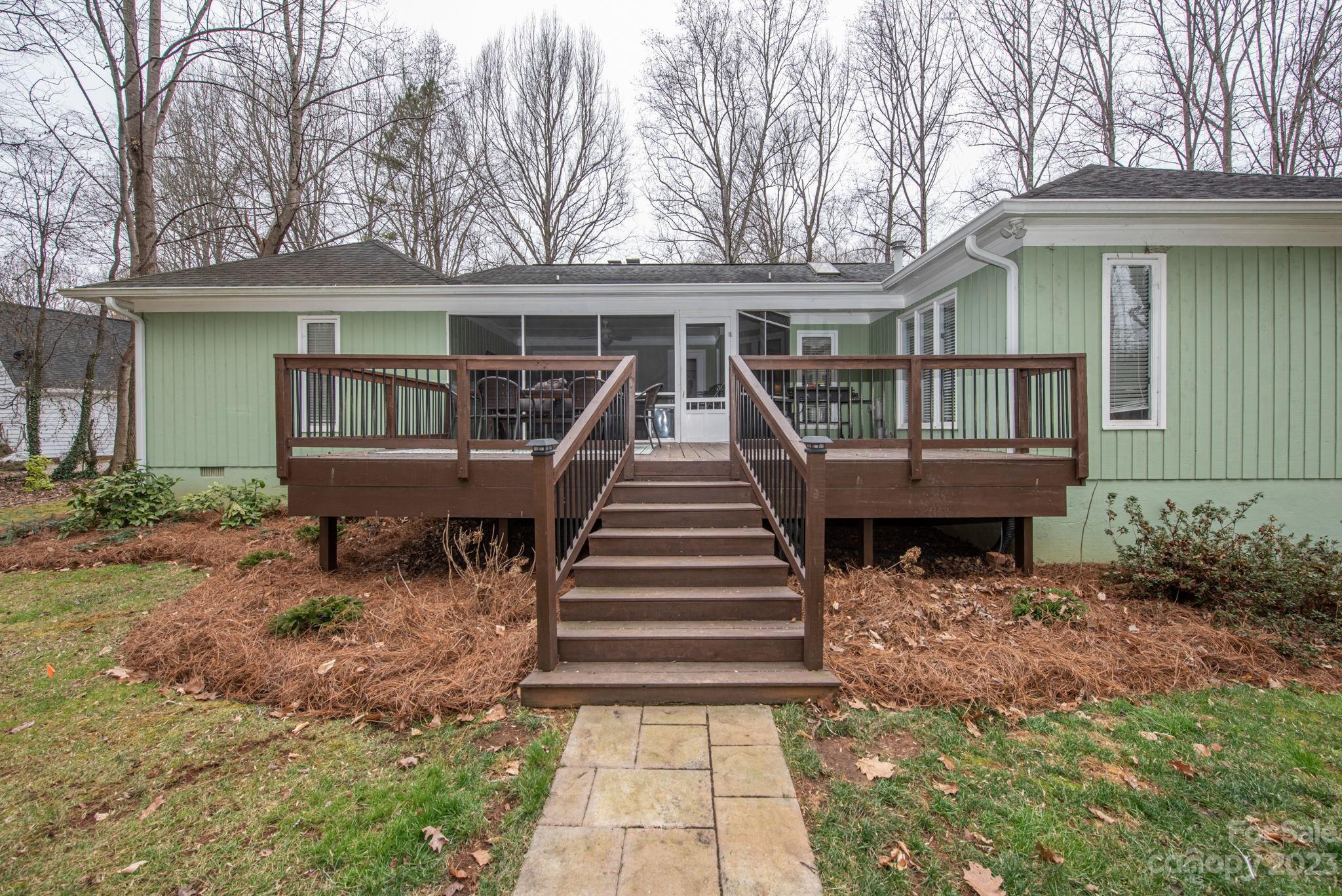 5078 Kentwood Drive