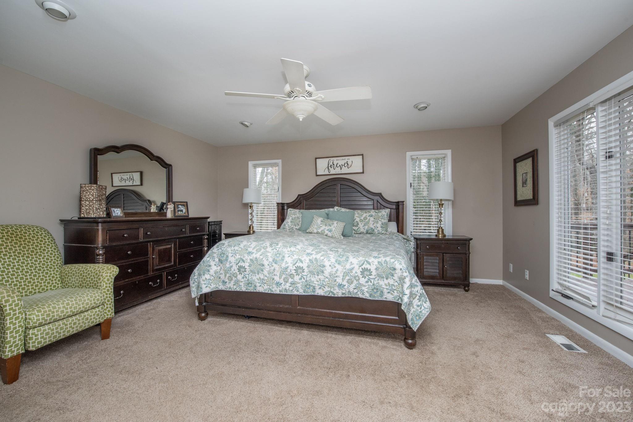 5078 Kentwood Drive