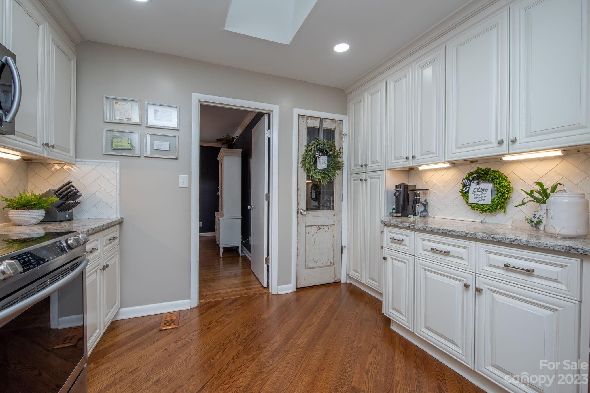 5078 Kentwood Drive