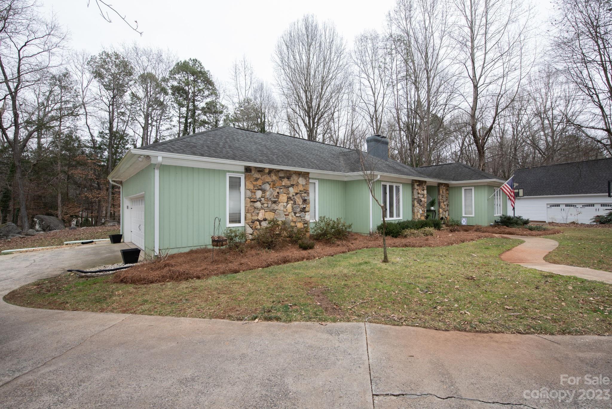 5078 Kentwood Drive