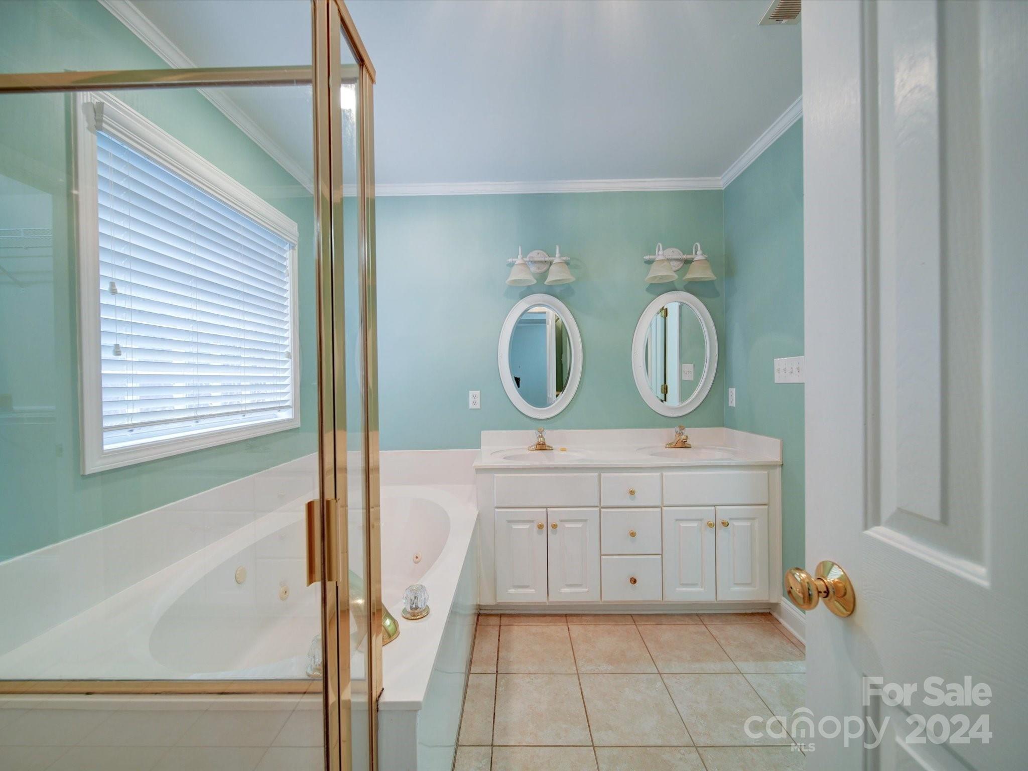 2118 Water Oak Lane