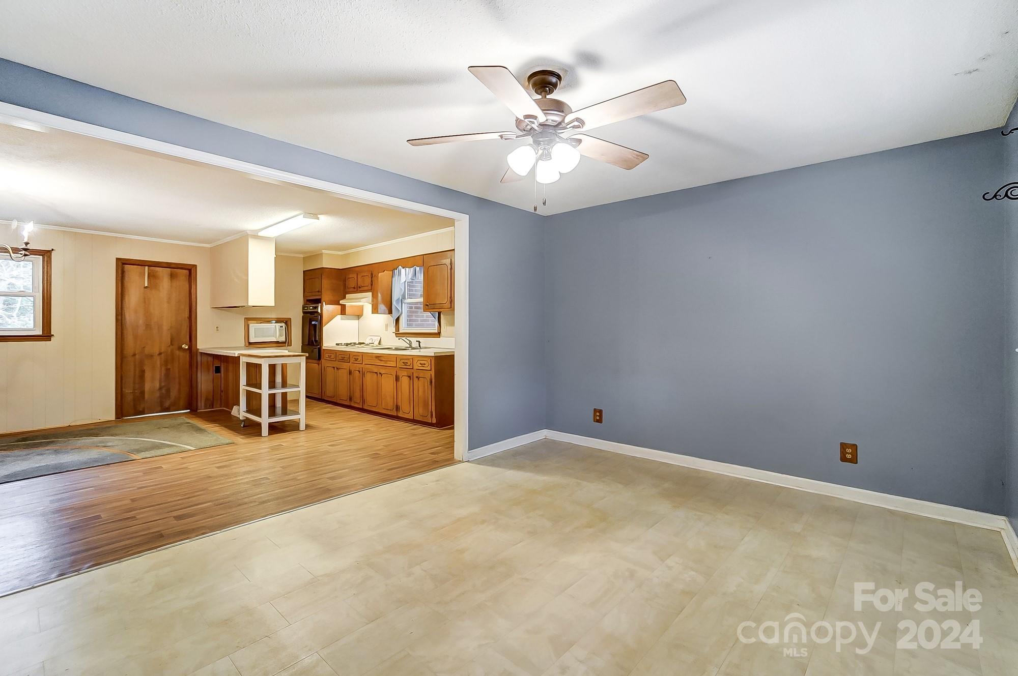 306 Pinewood Drive