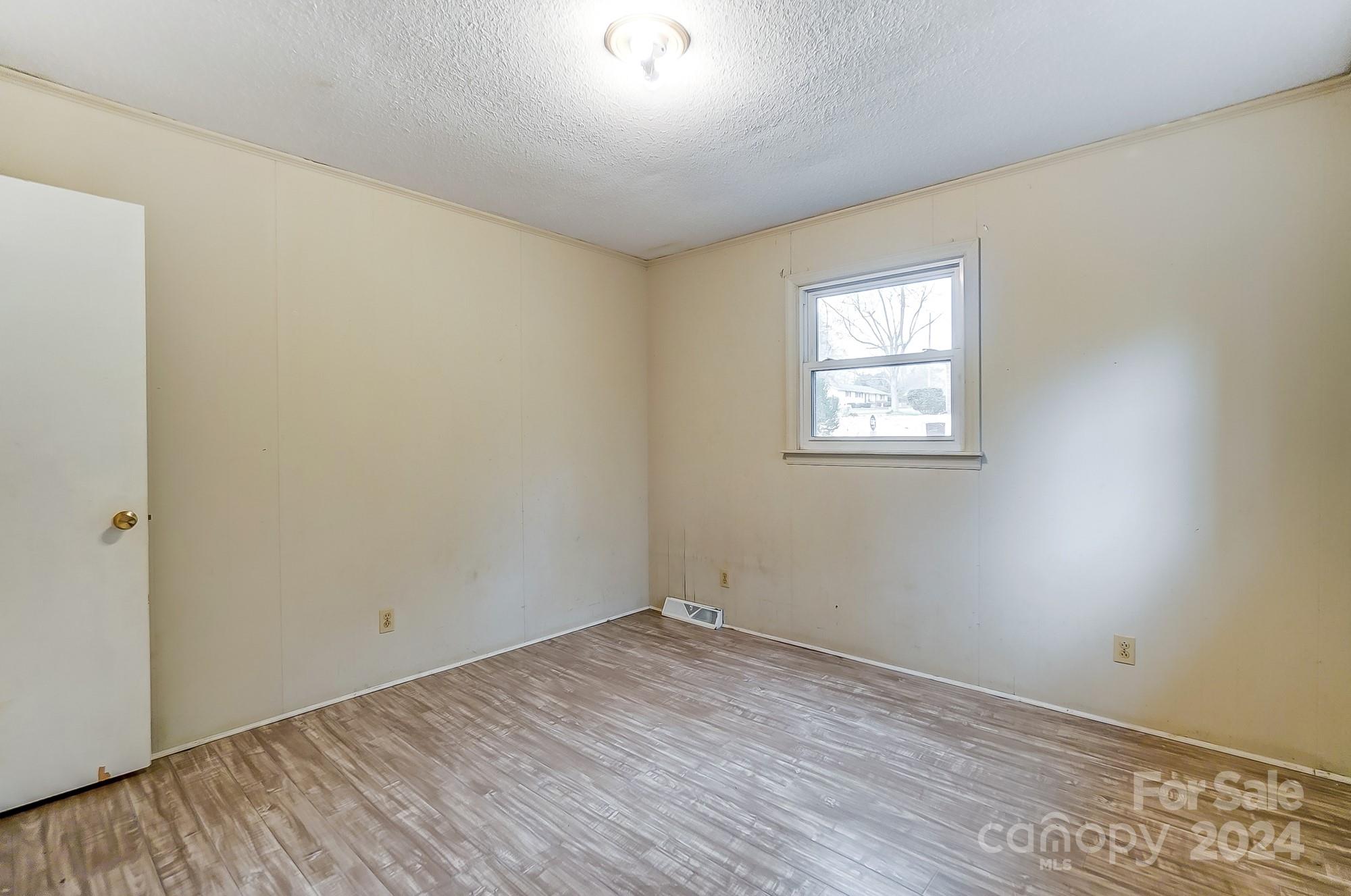 306 Pinewood Drive