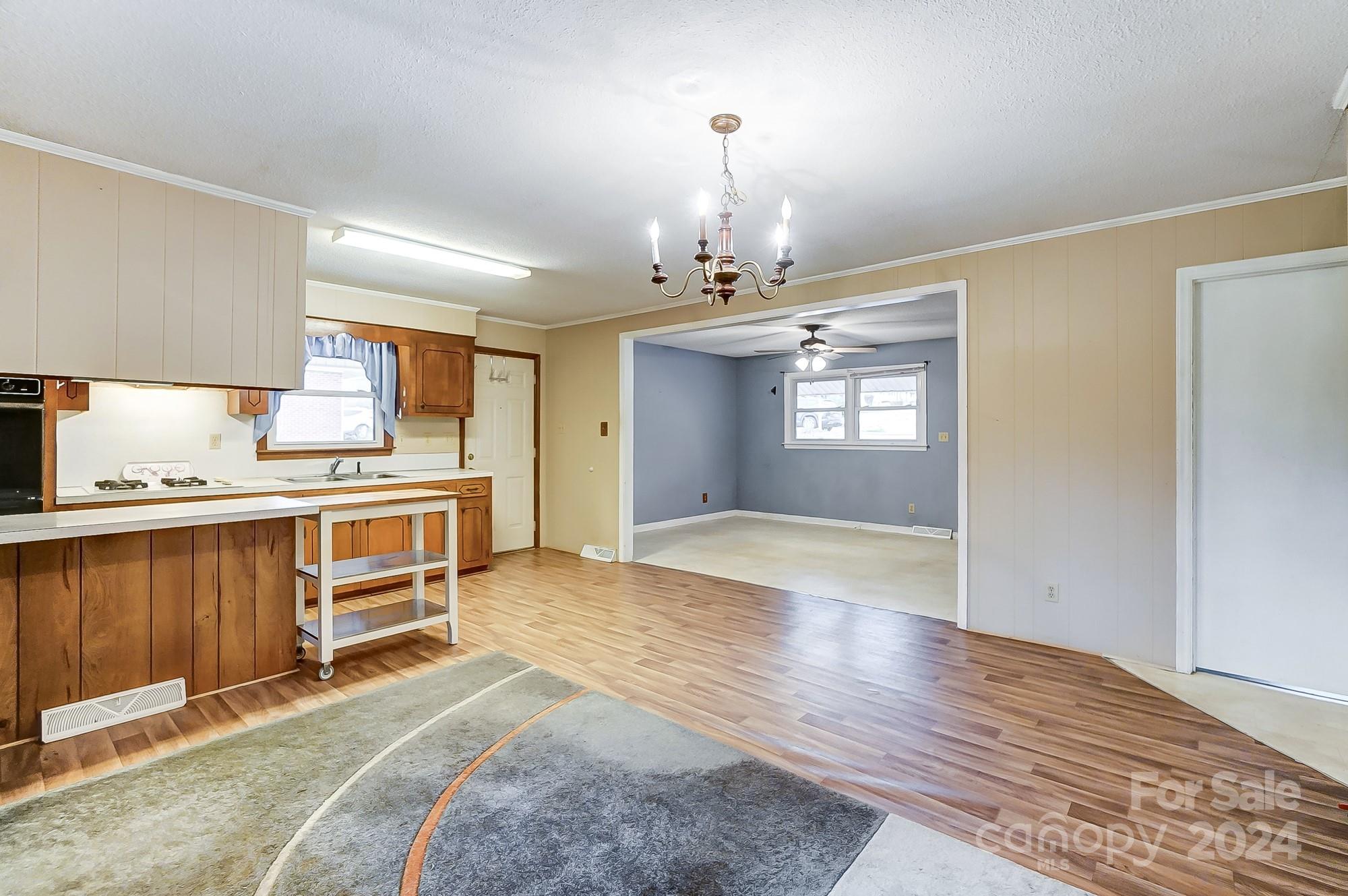 306 Pinewood Drive