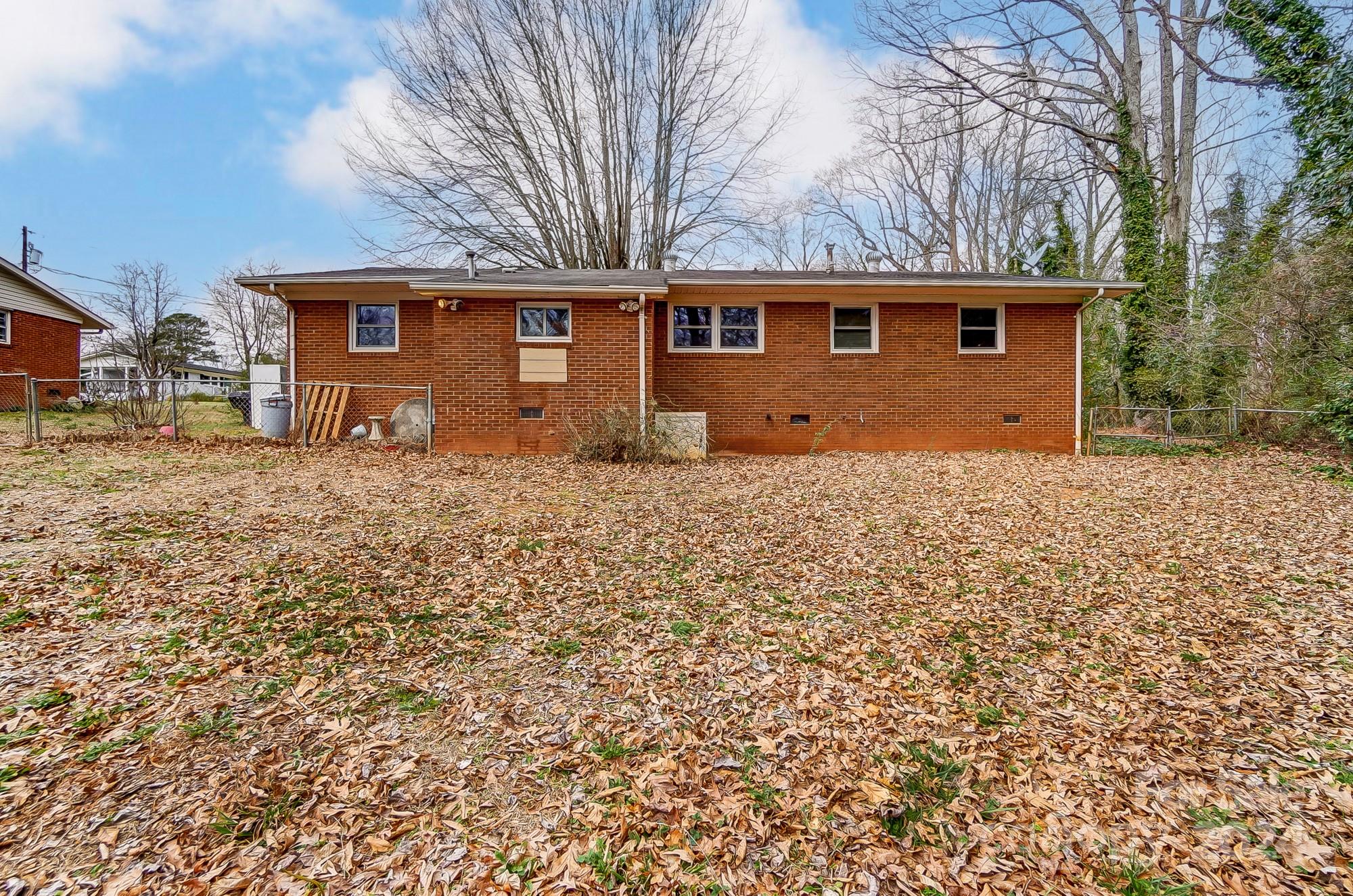 306 Pinewood Drive