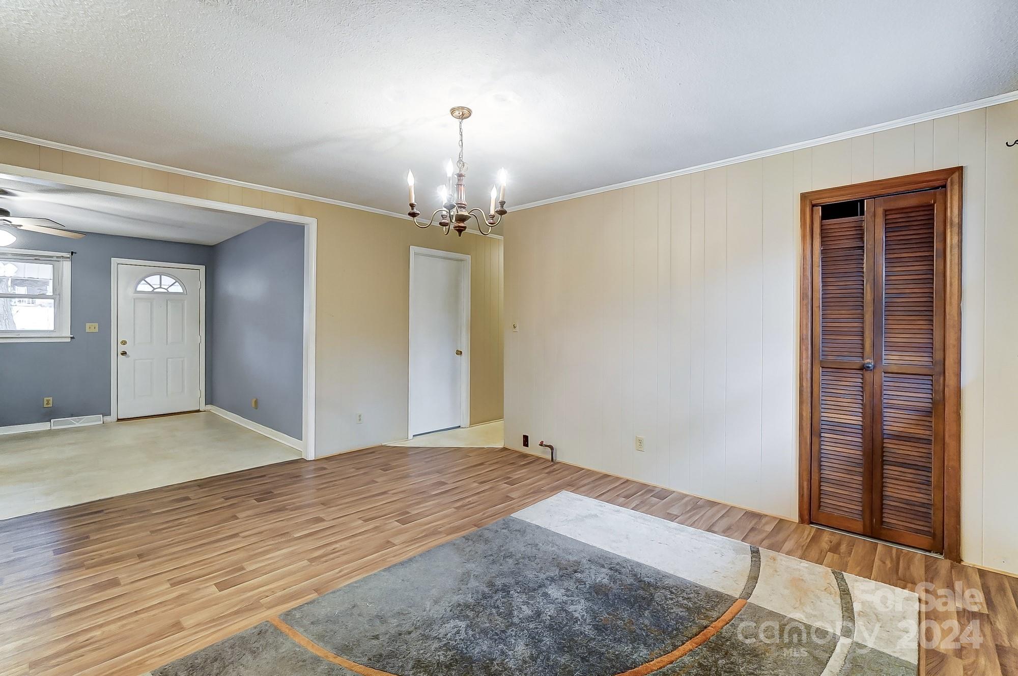 306 Pinewood Drive