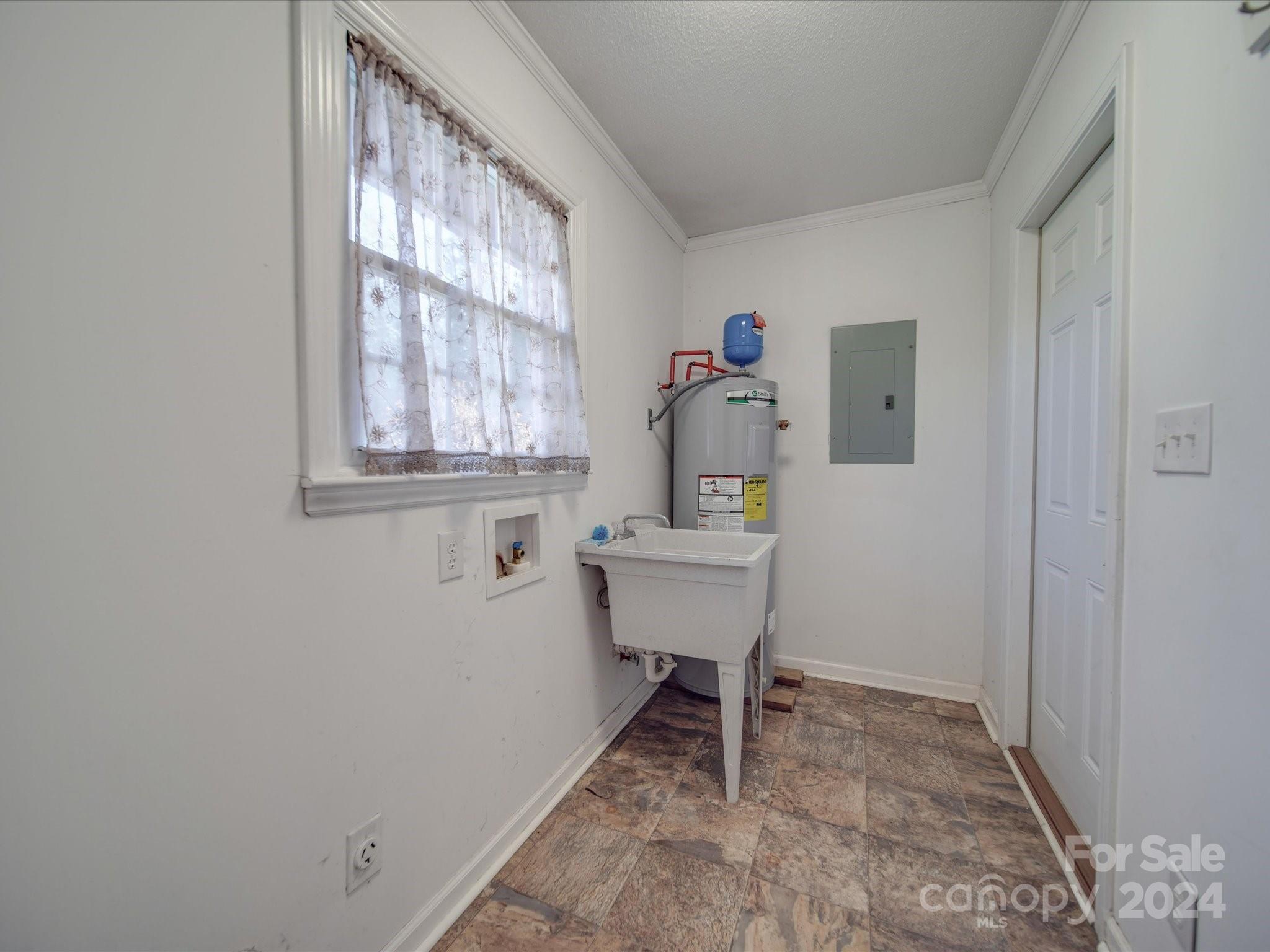 2326 Hollandale Drive