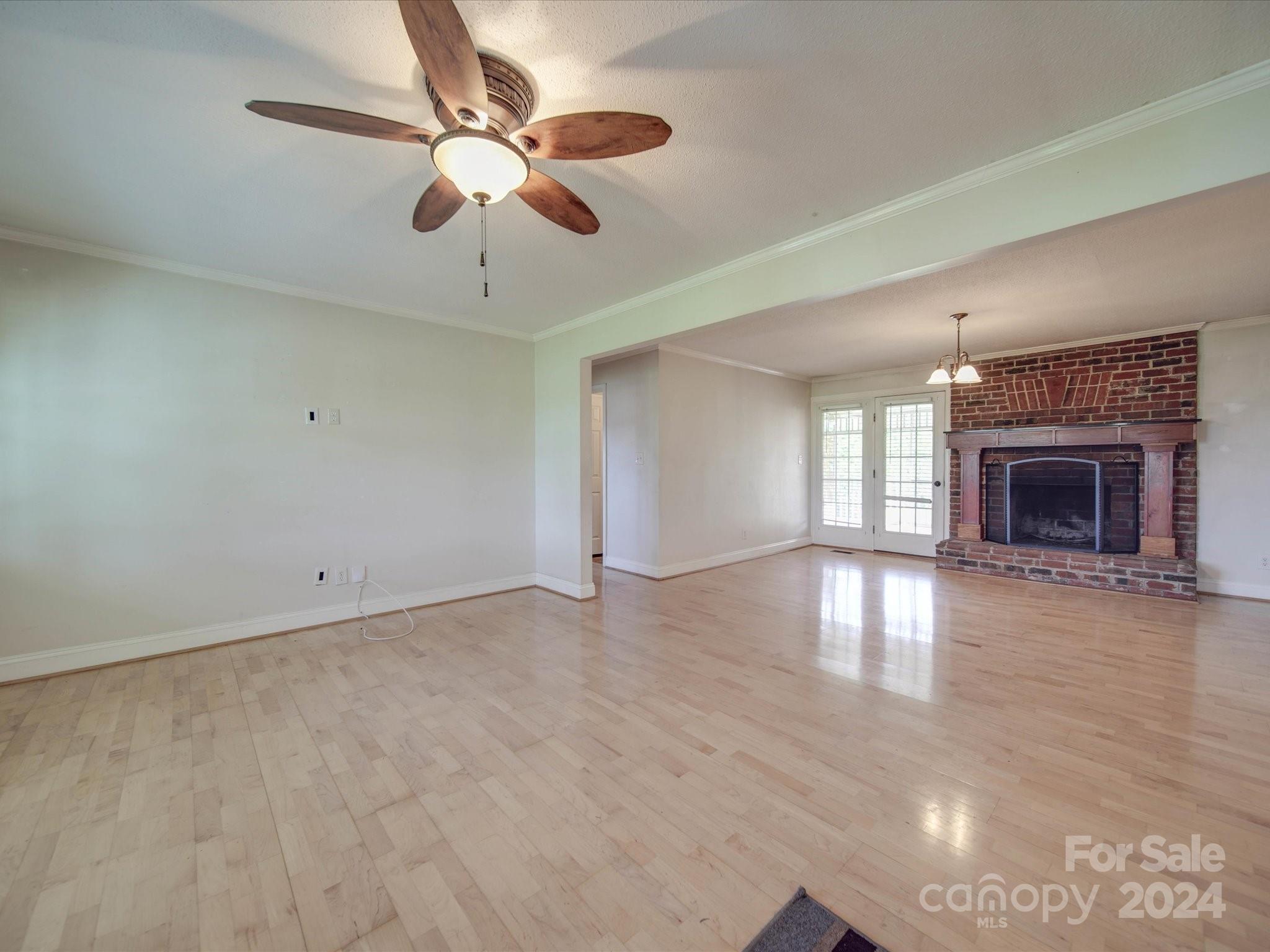 2326 Hollandale Drive
