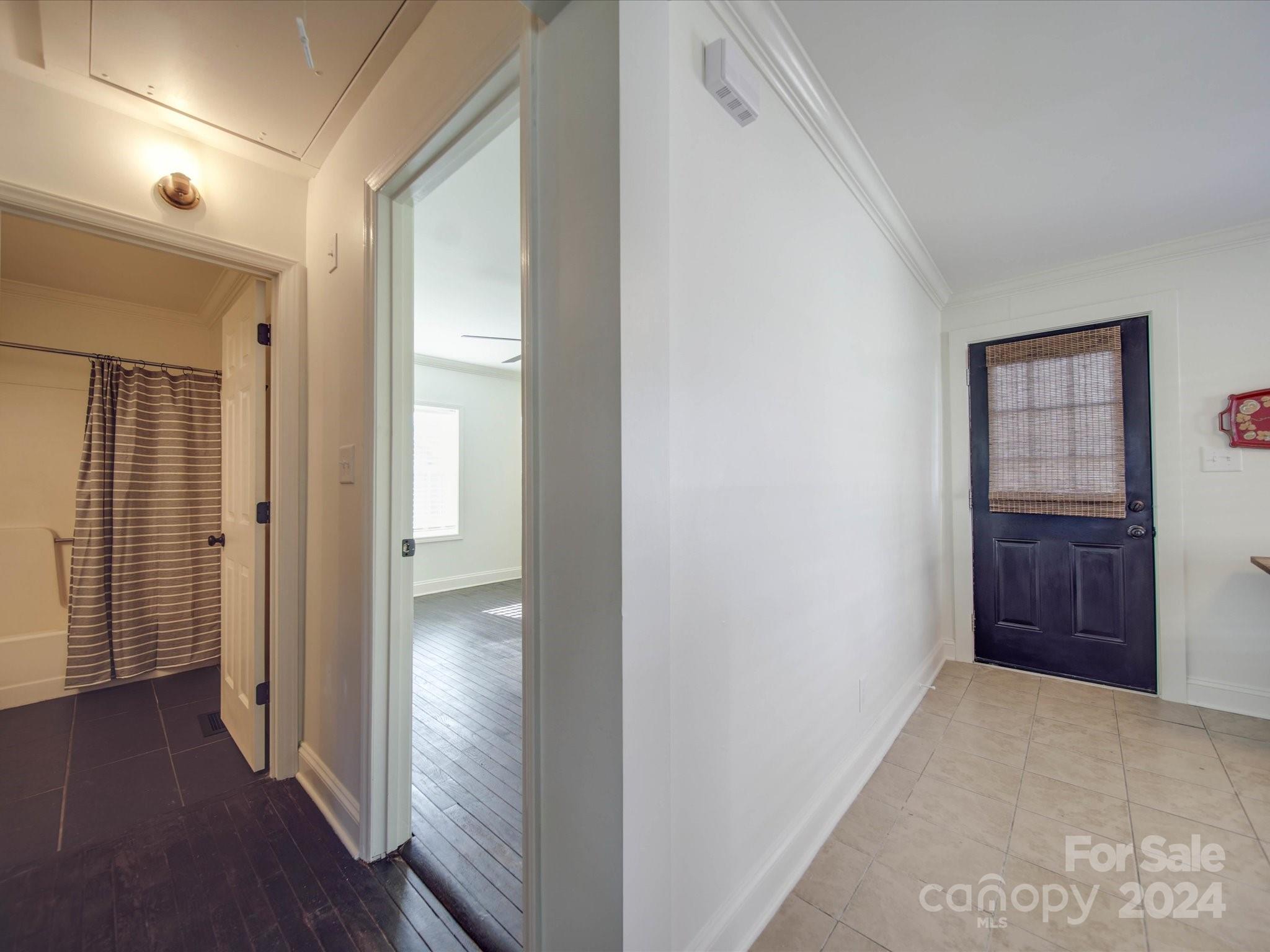 114 Live Oak Avenue