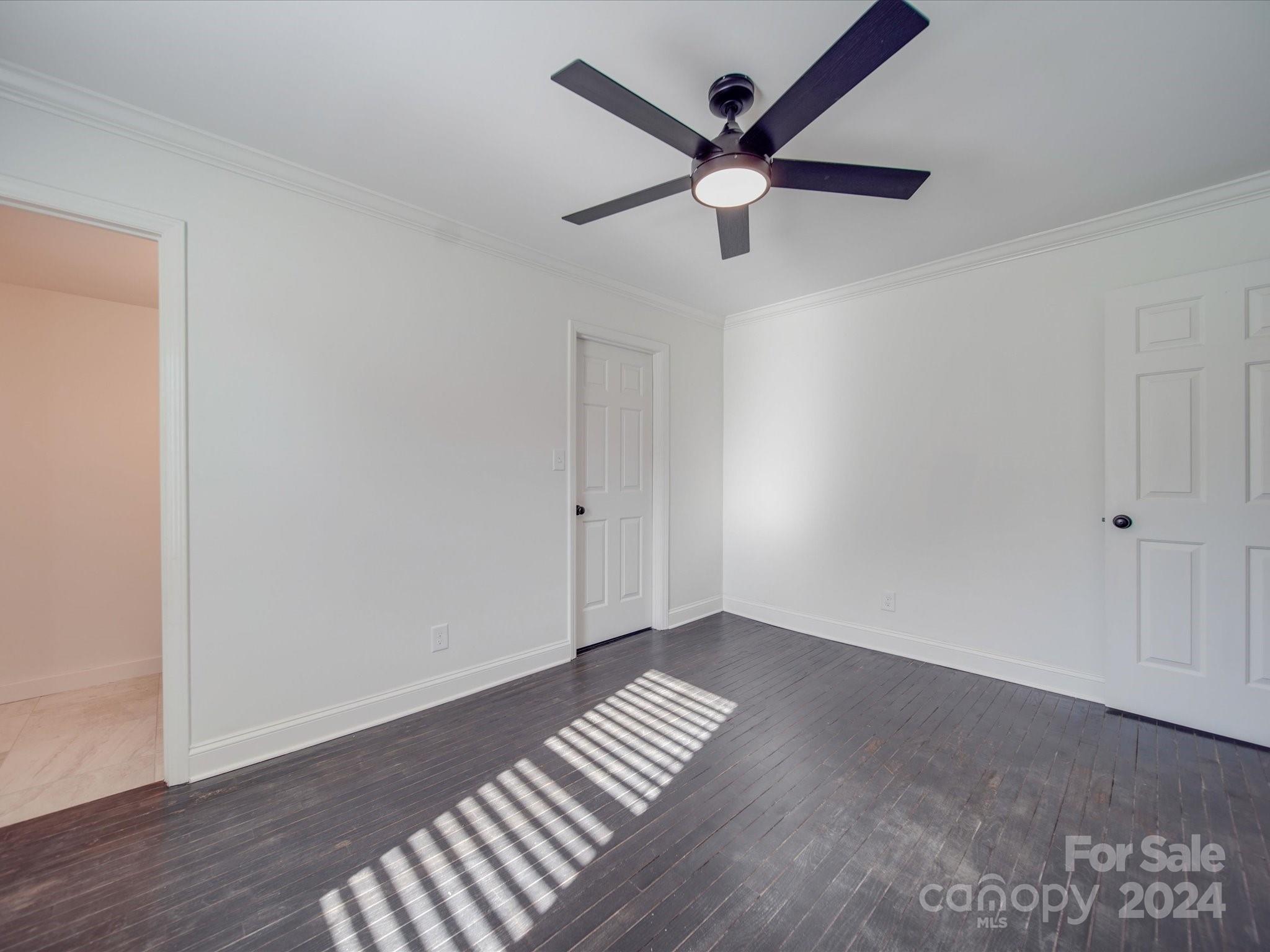 114 Live Oak Avenue