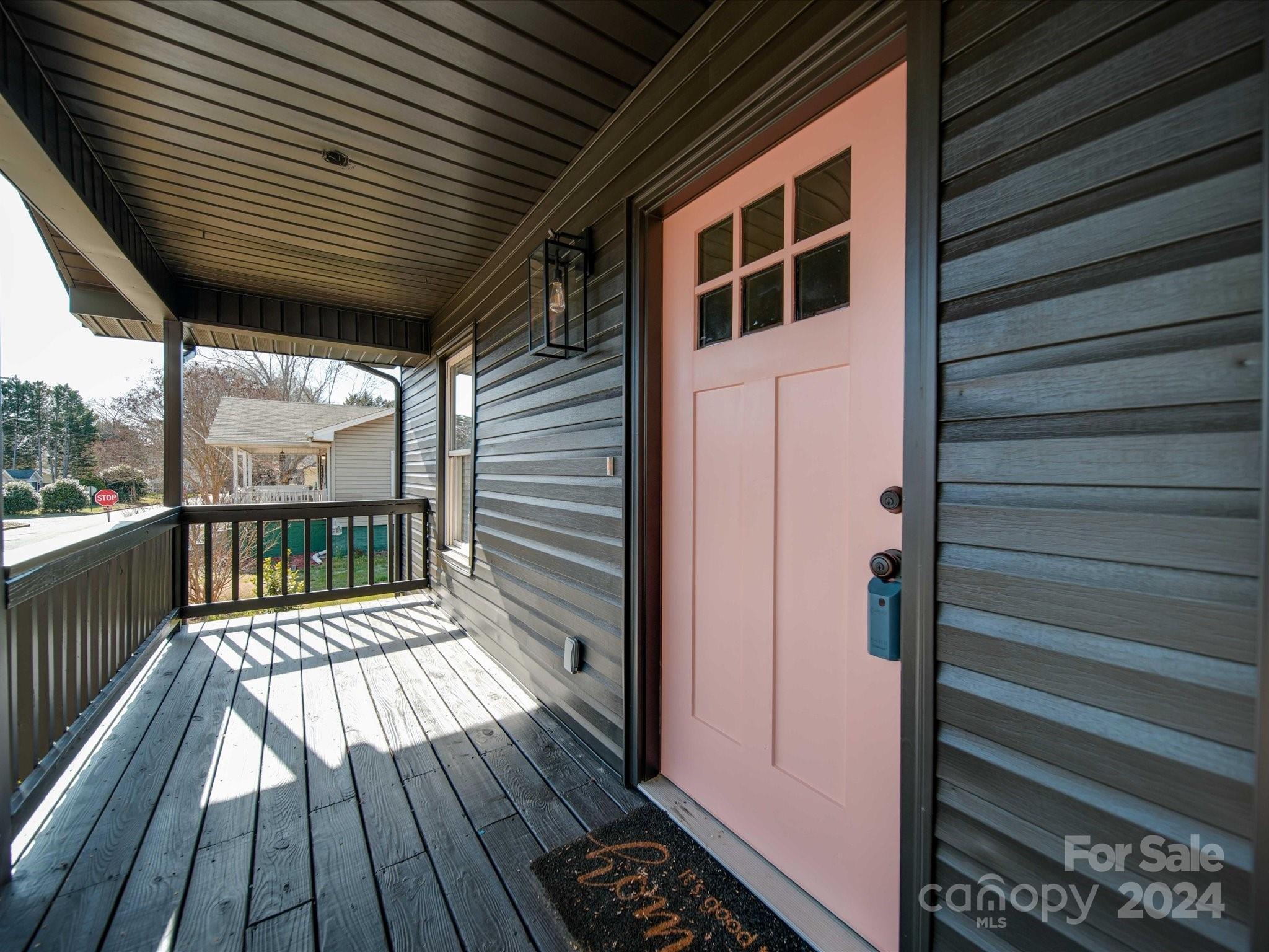 114 Live Oak Avenue