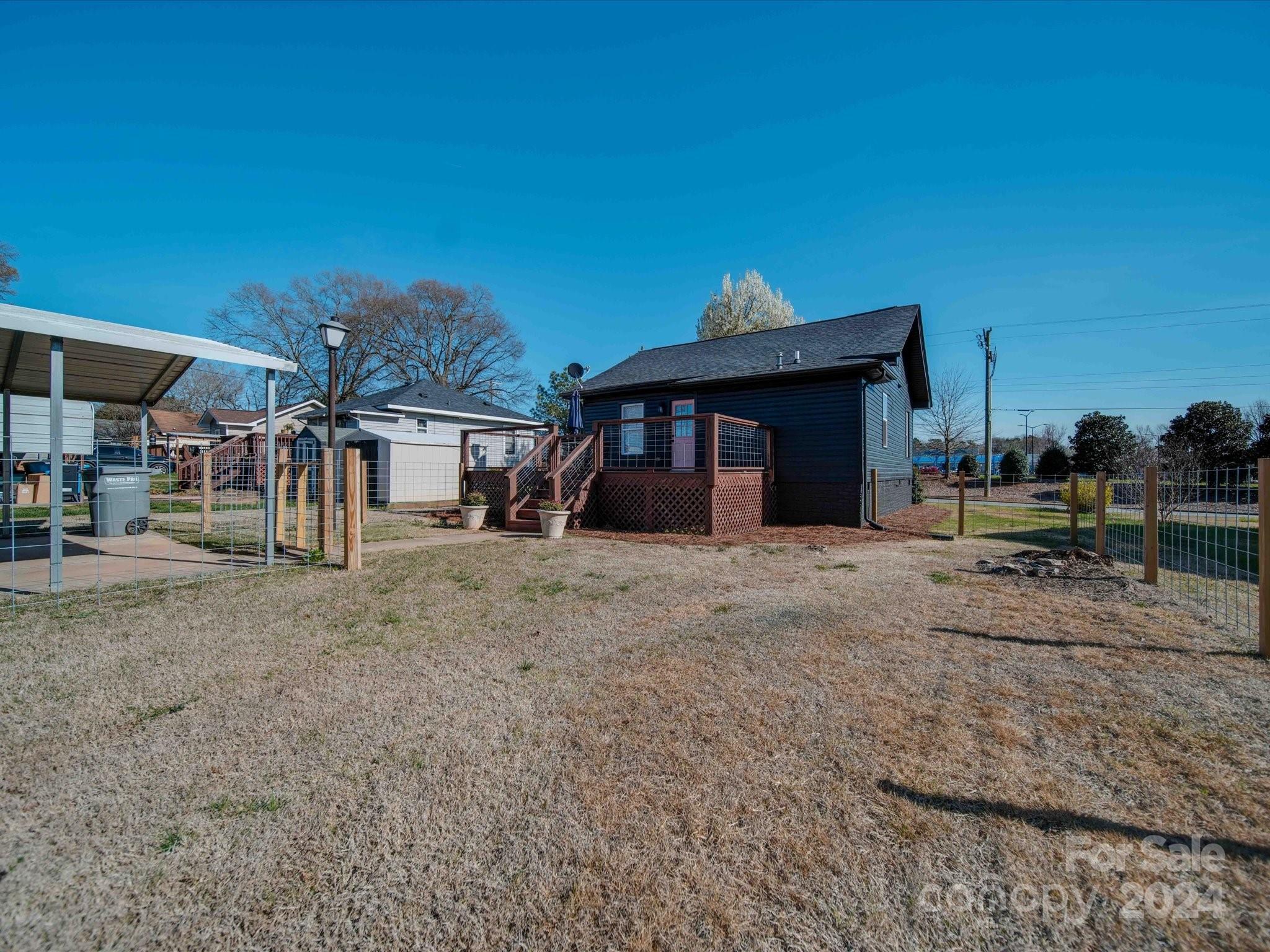 114 Live Oak Avenue