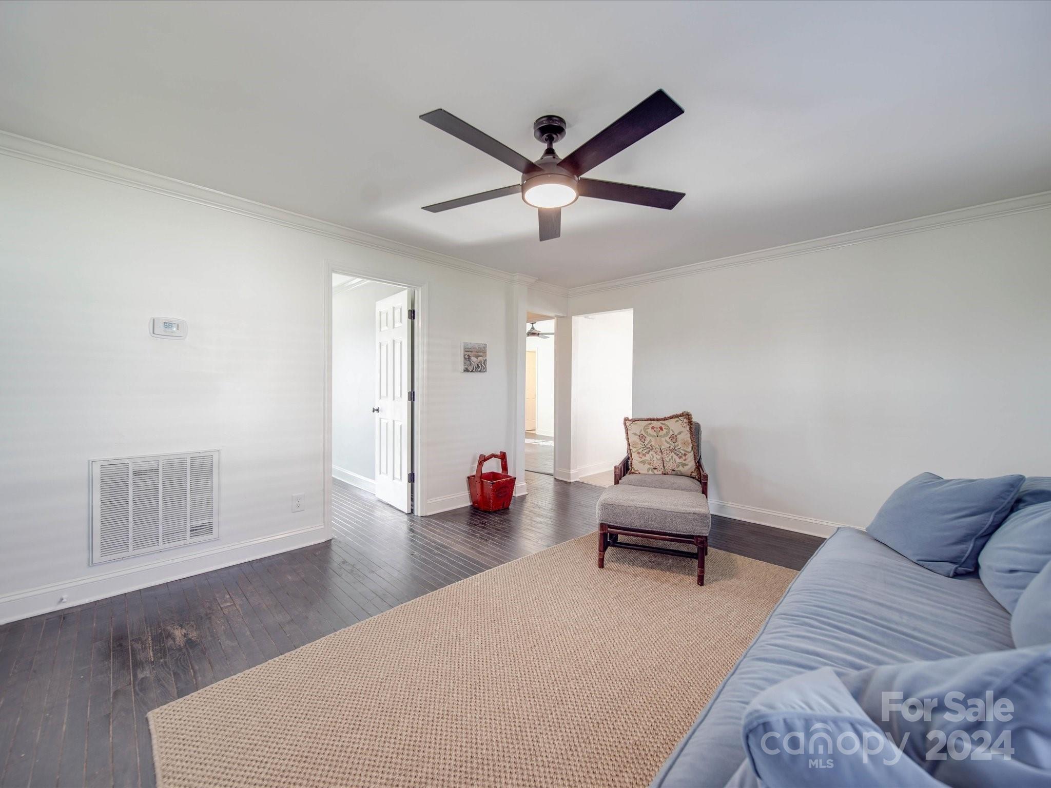 114 Live Oak Avenue