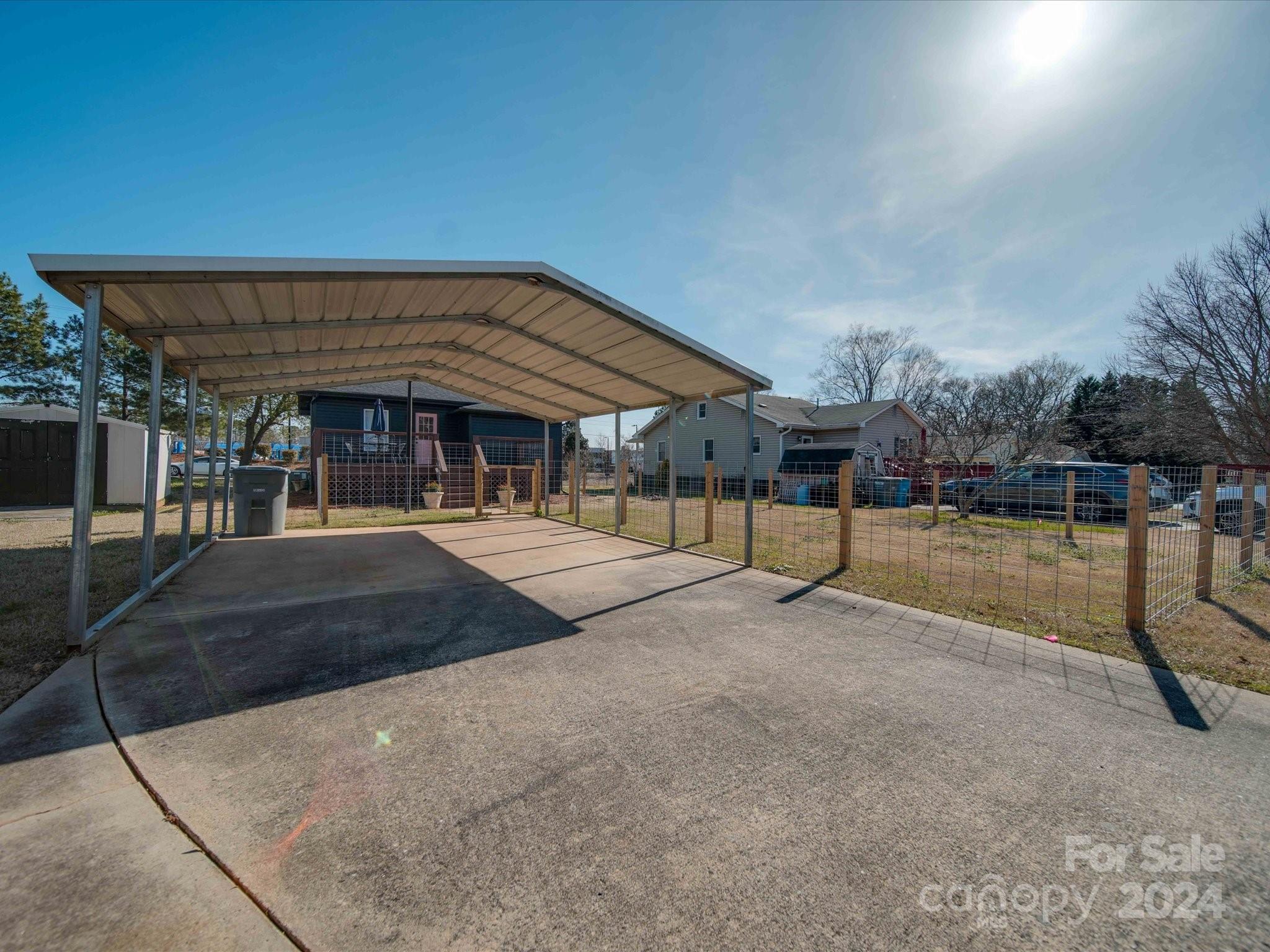 114 Live Oak Avenue
