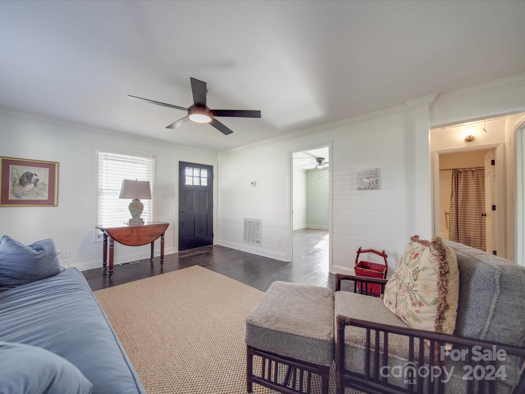 114 Live Oak Avenue