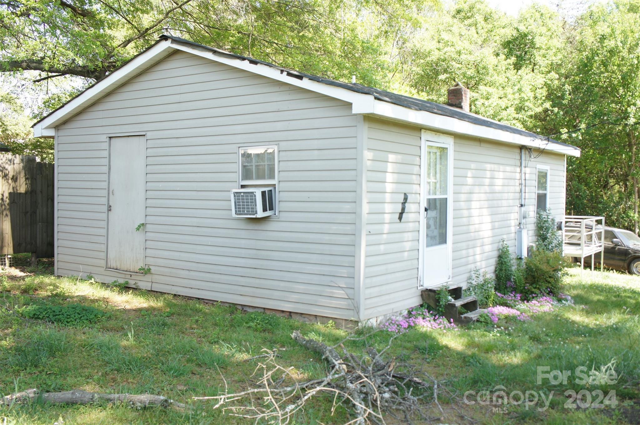 1733 Spencer Mountain Road