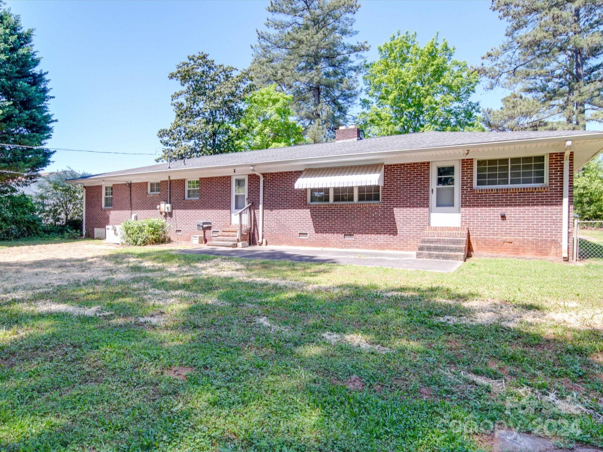 624 Armstrong Park Road
