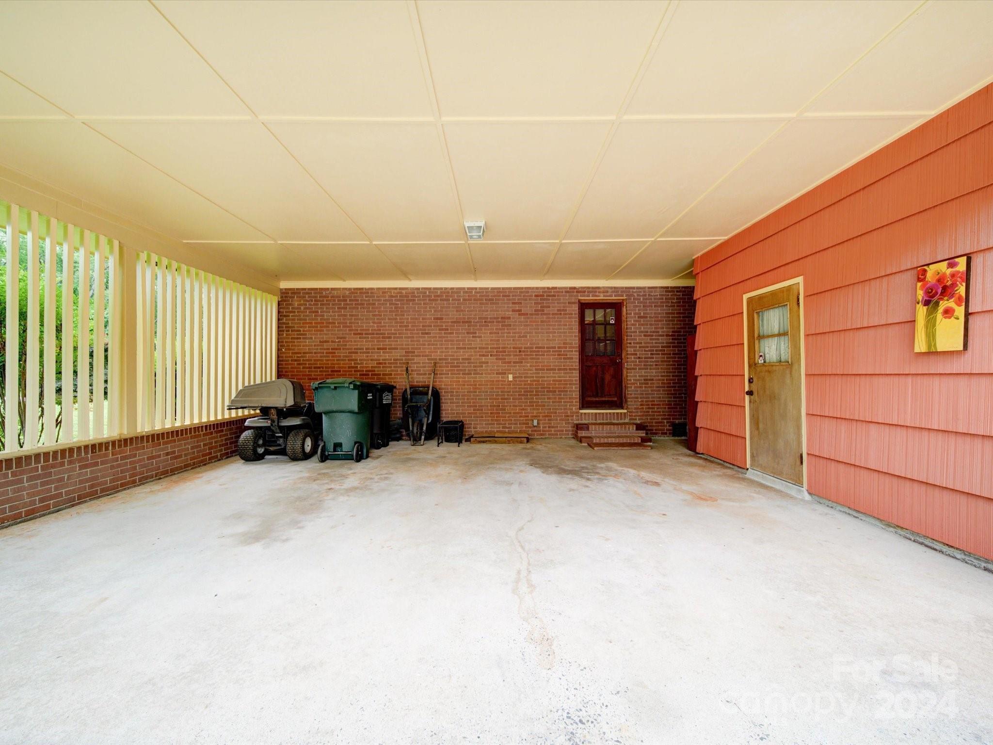 3701 Bellevue Terrace