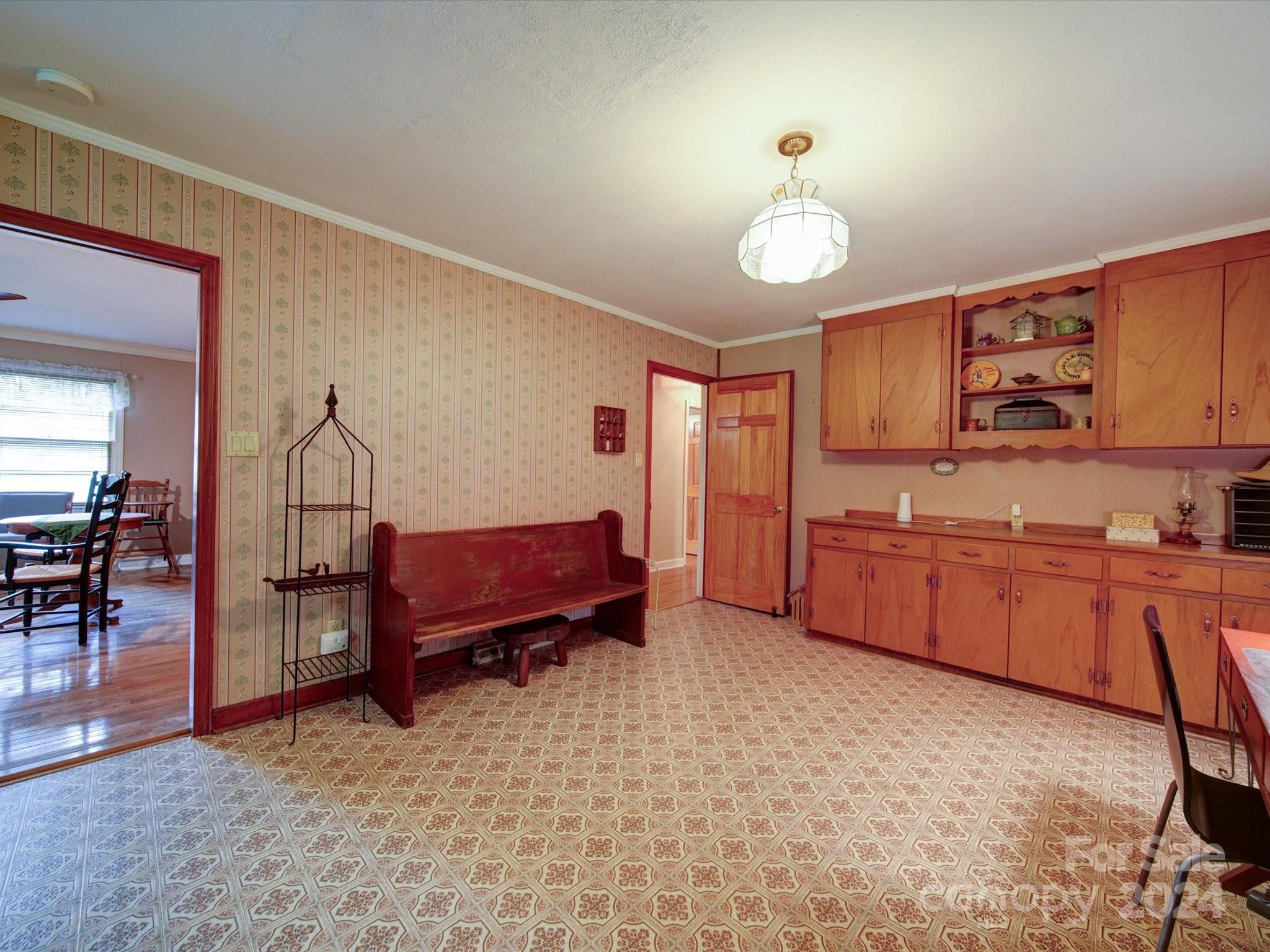 3701 Bellevue Terrace