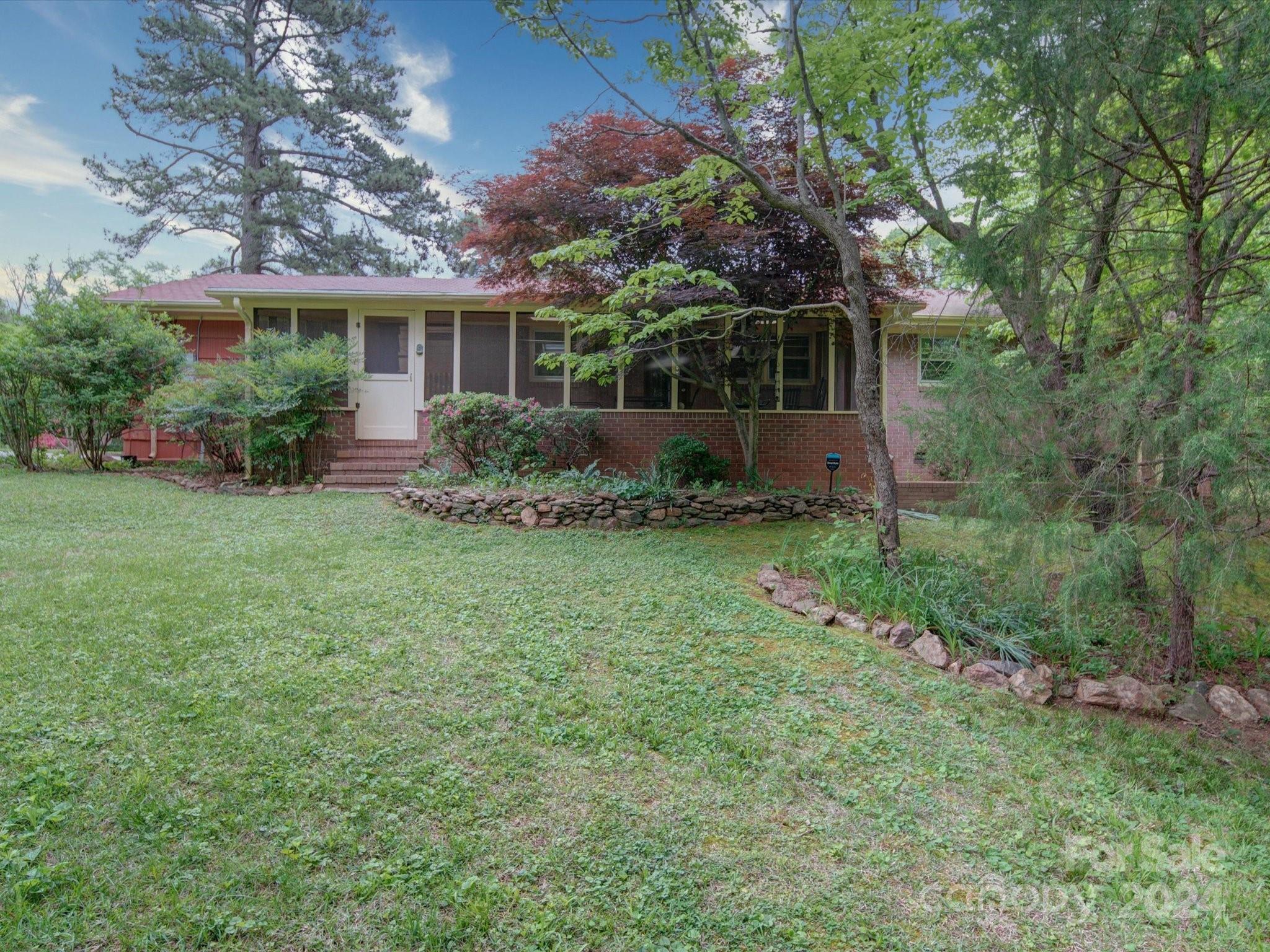 3701 Bellevue Terrace