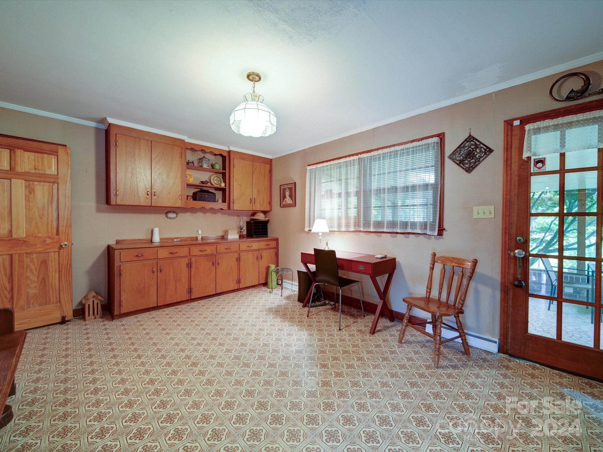 3701 Bellevue Terrace