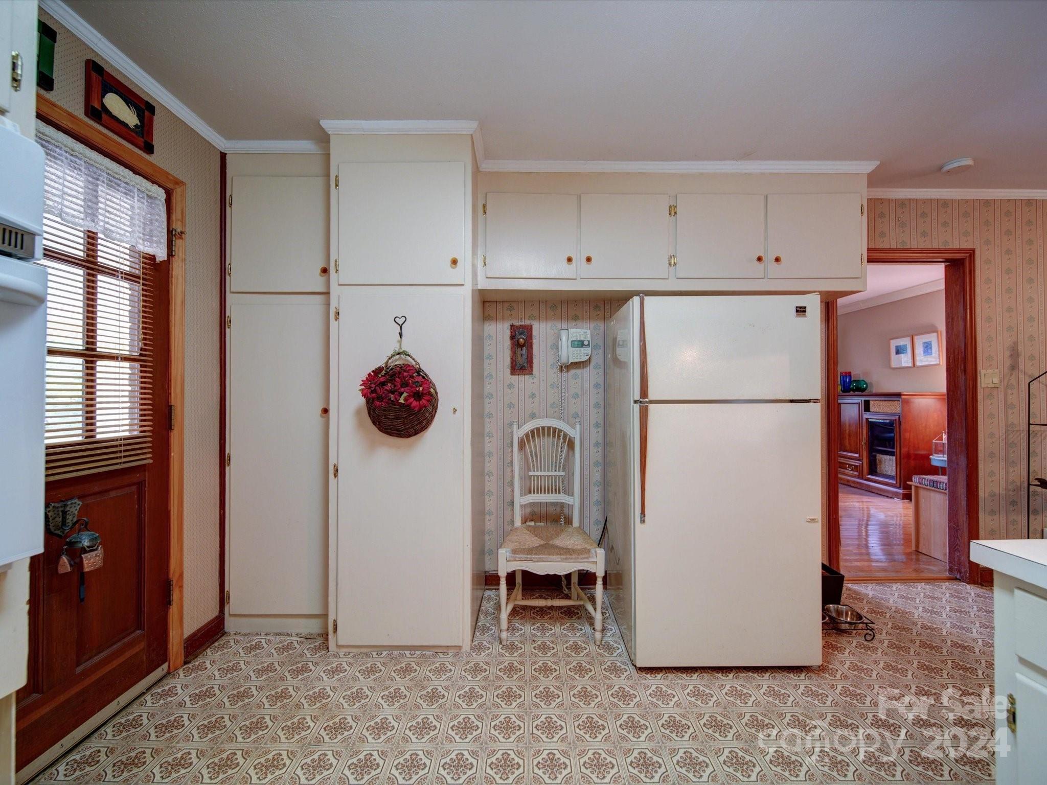 3701 Bellevue Terrace