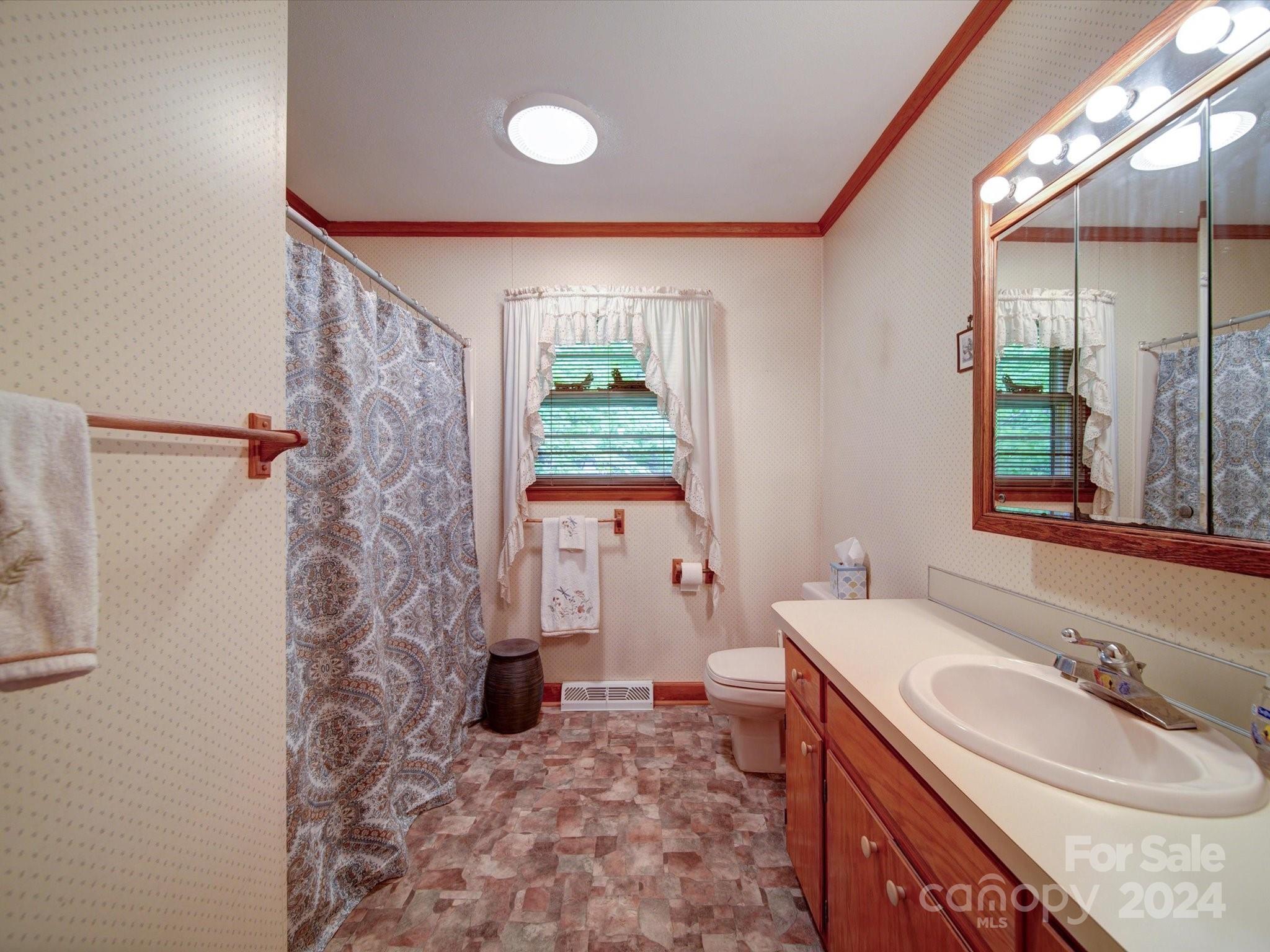 3701 Bellevue Terrace