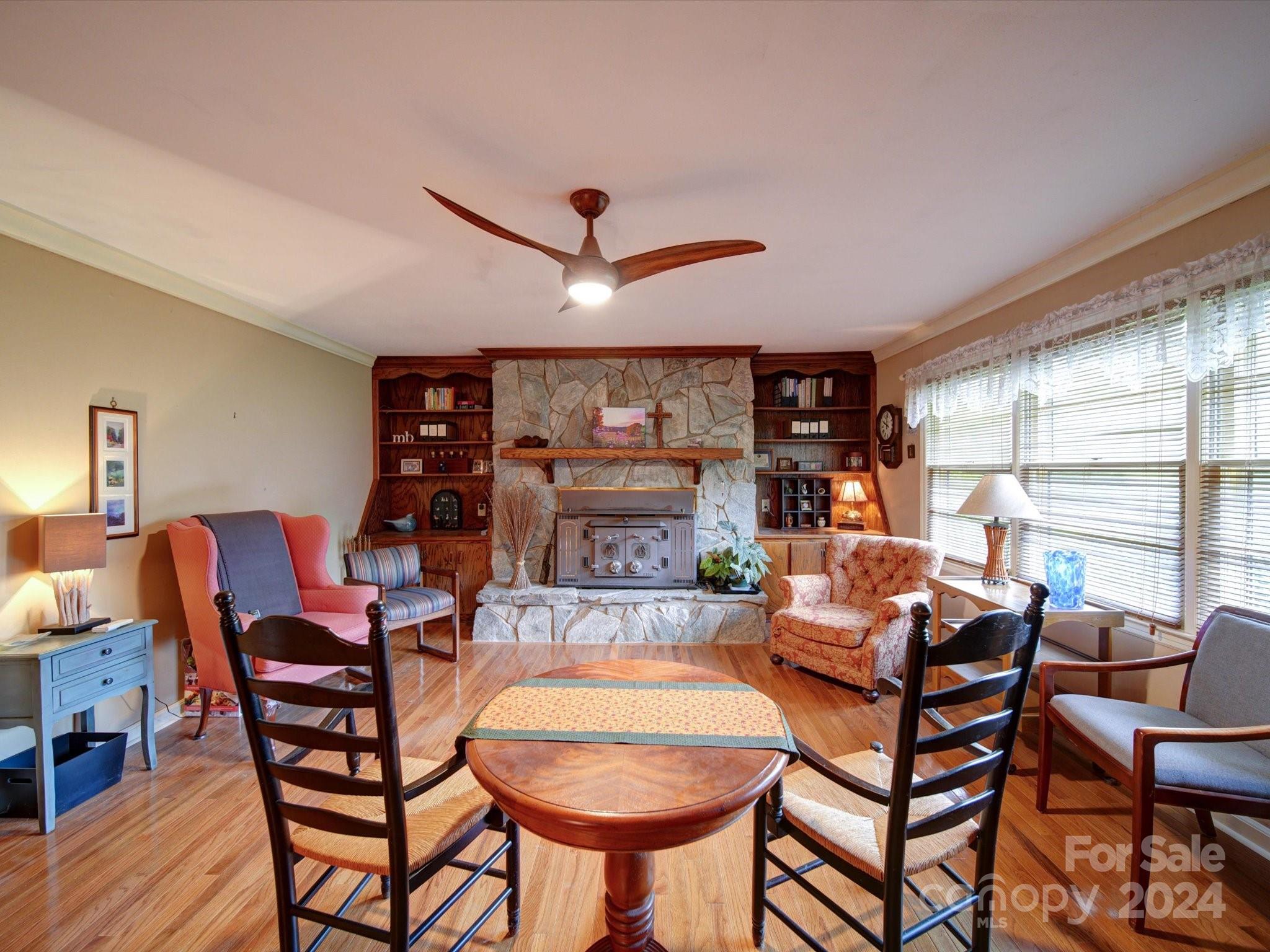 3701 Bellevue Terrace