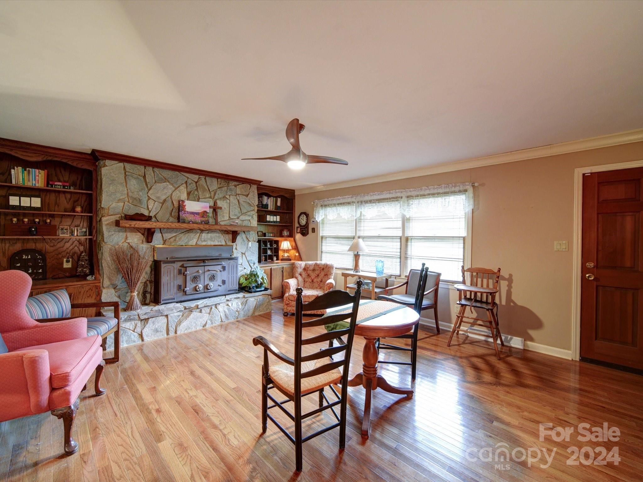 3701 Bellevue Terrace