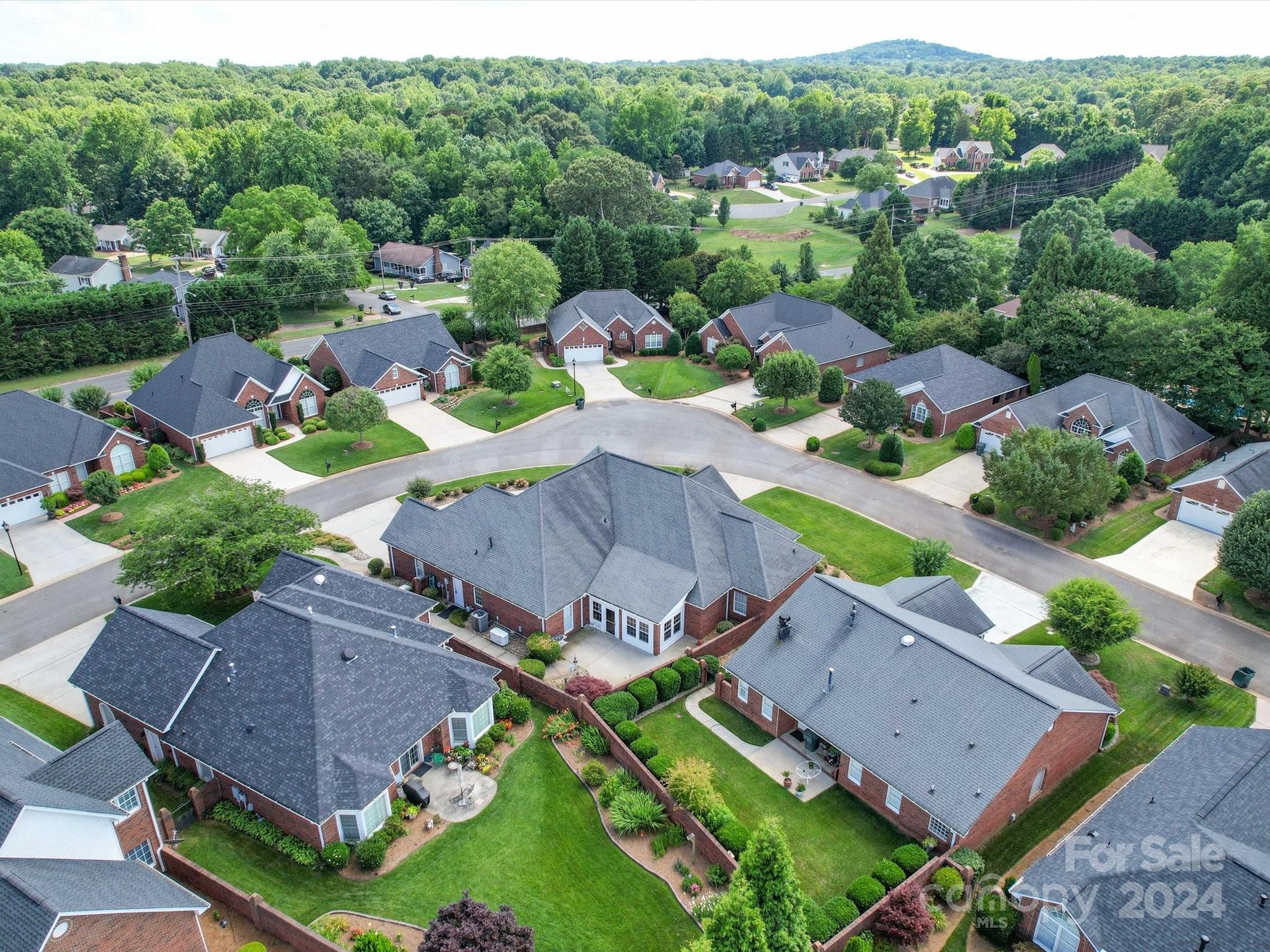 1562 Elkhart Circle