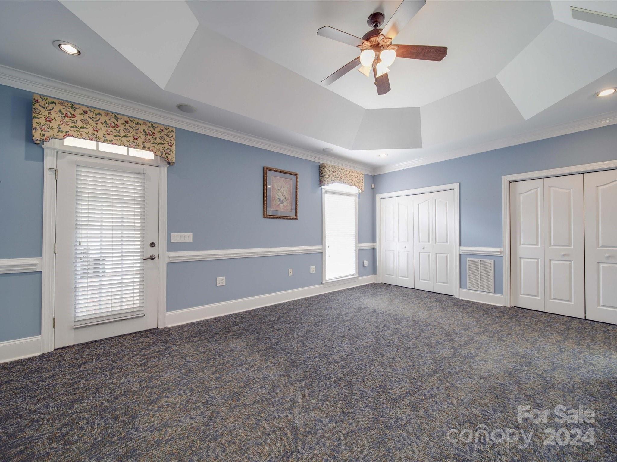 1562 Elkhart Circle