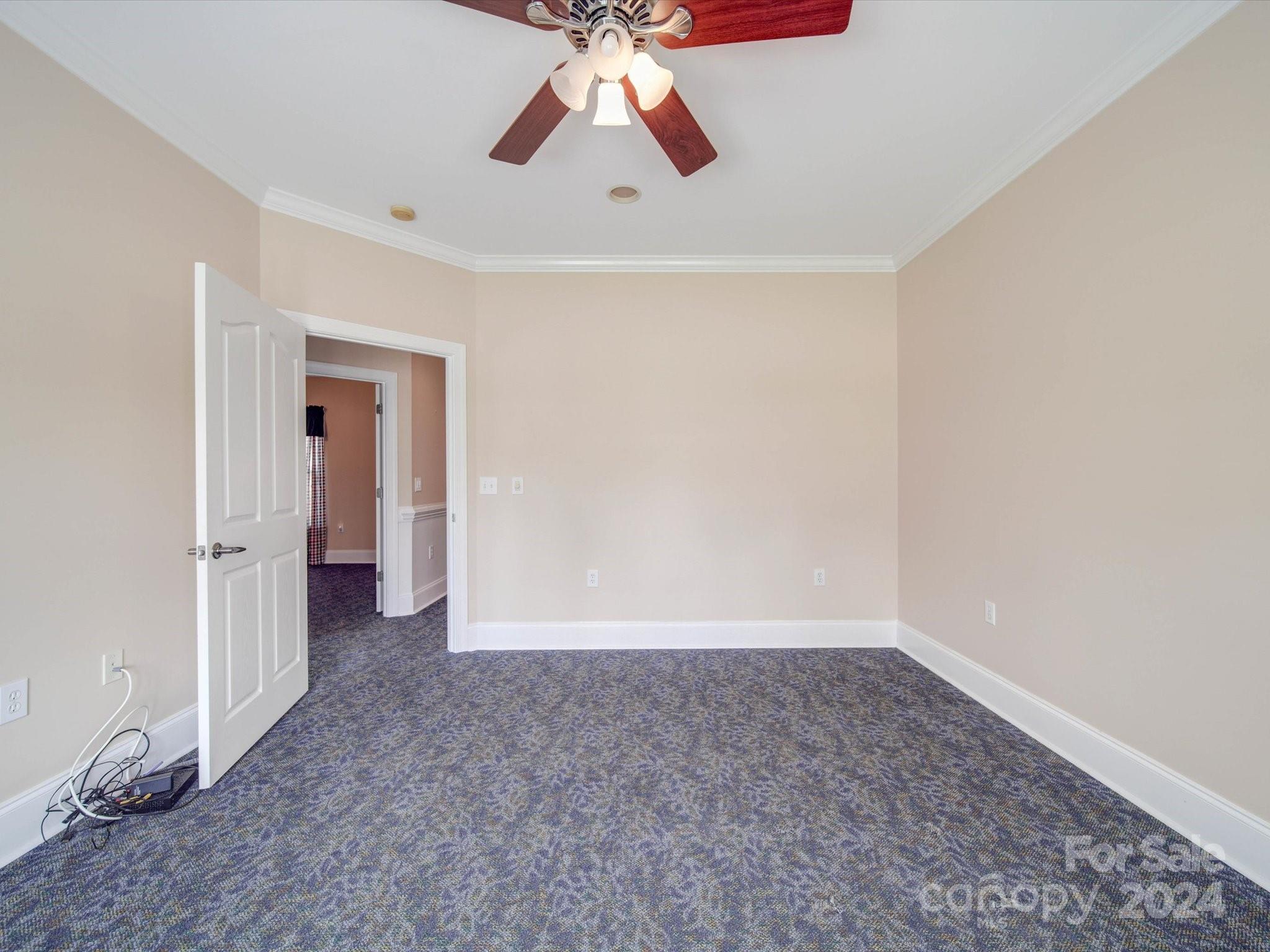 1562 Elkhart Circle