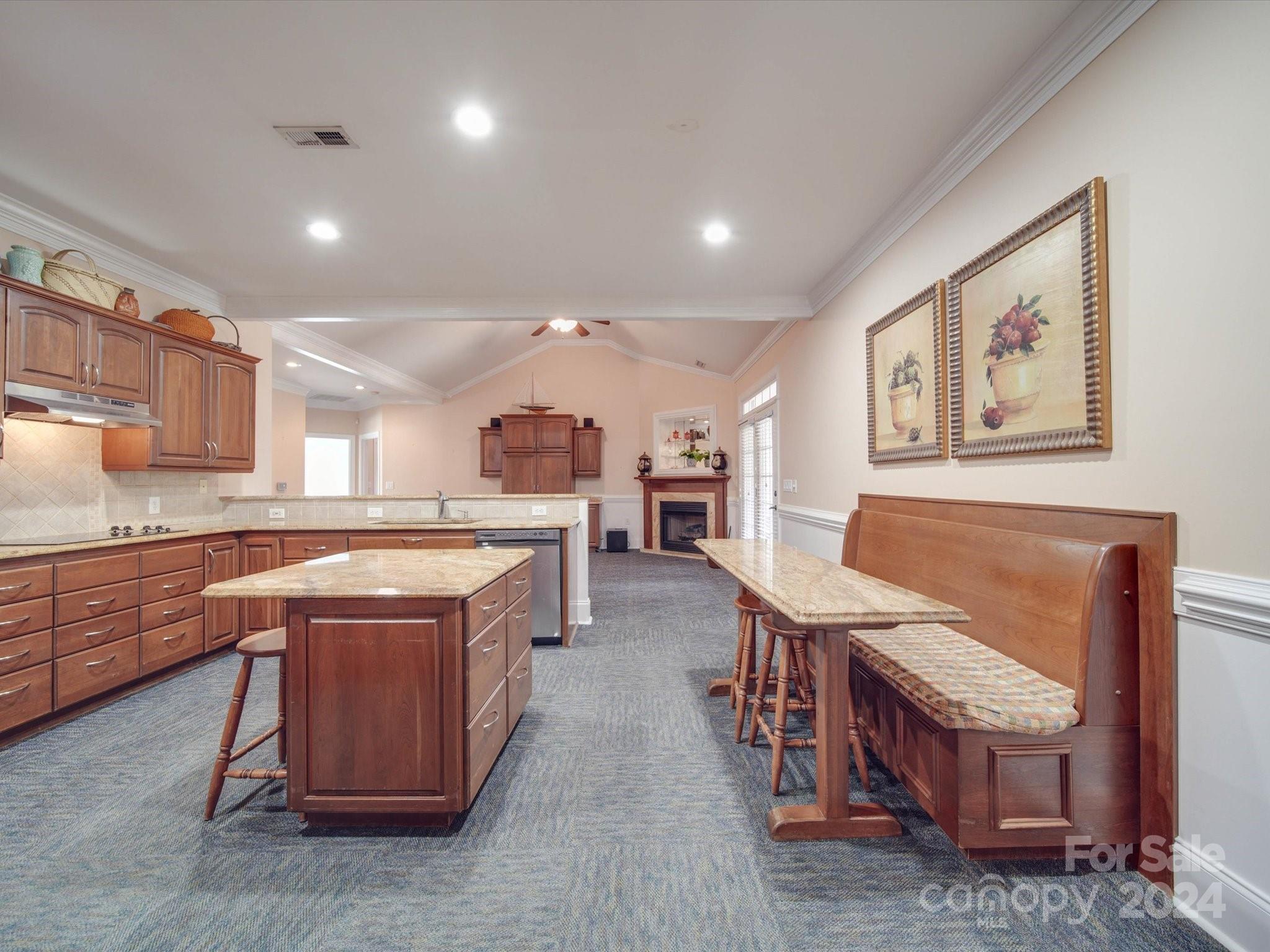 1562 Elkhart Circle