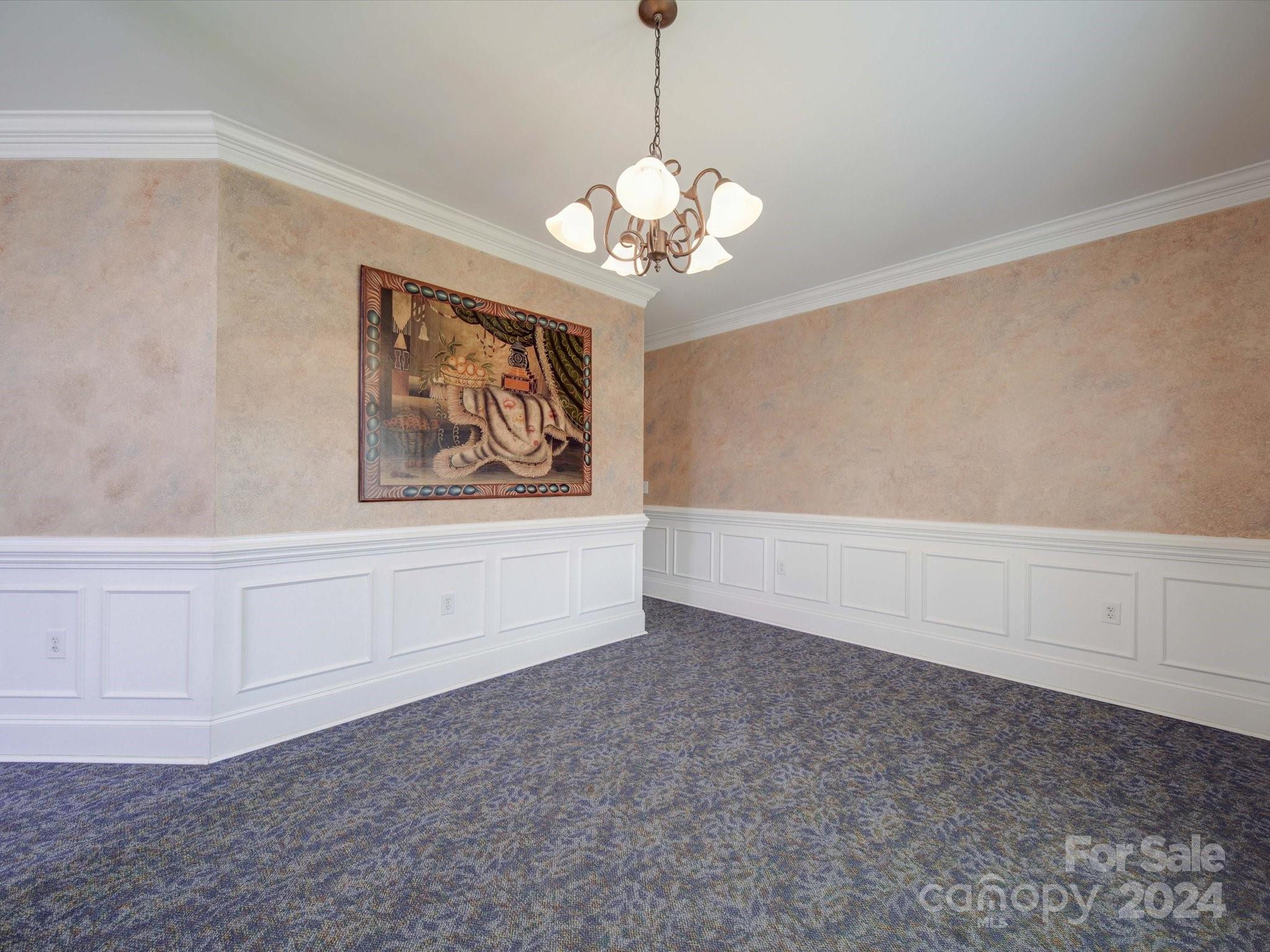 1562 Elkhart Circle