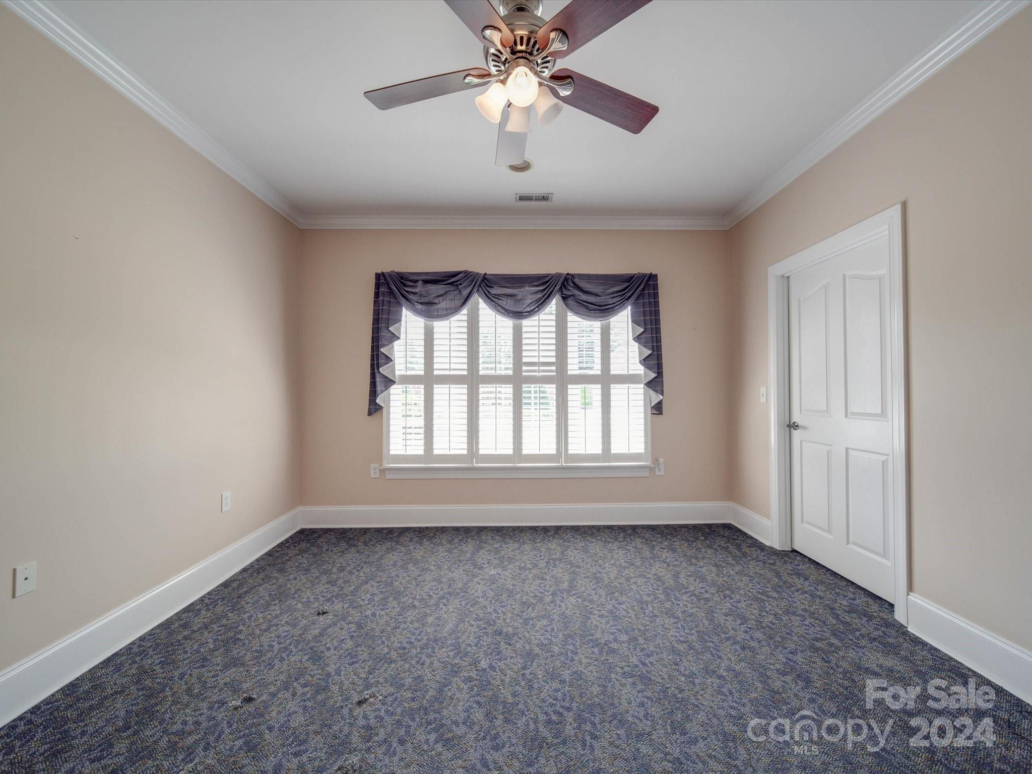 1562 Elkhart Circle