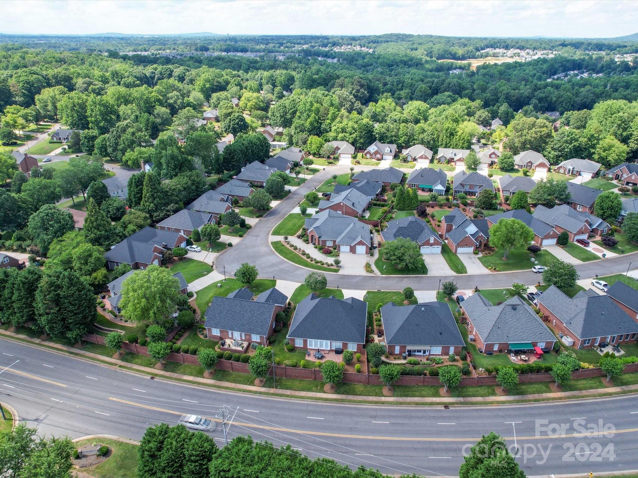 1562 Elkhart Circle