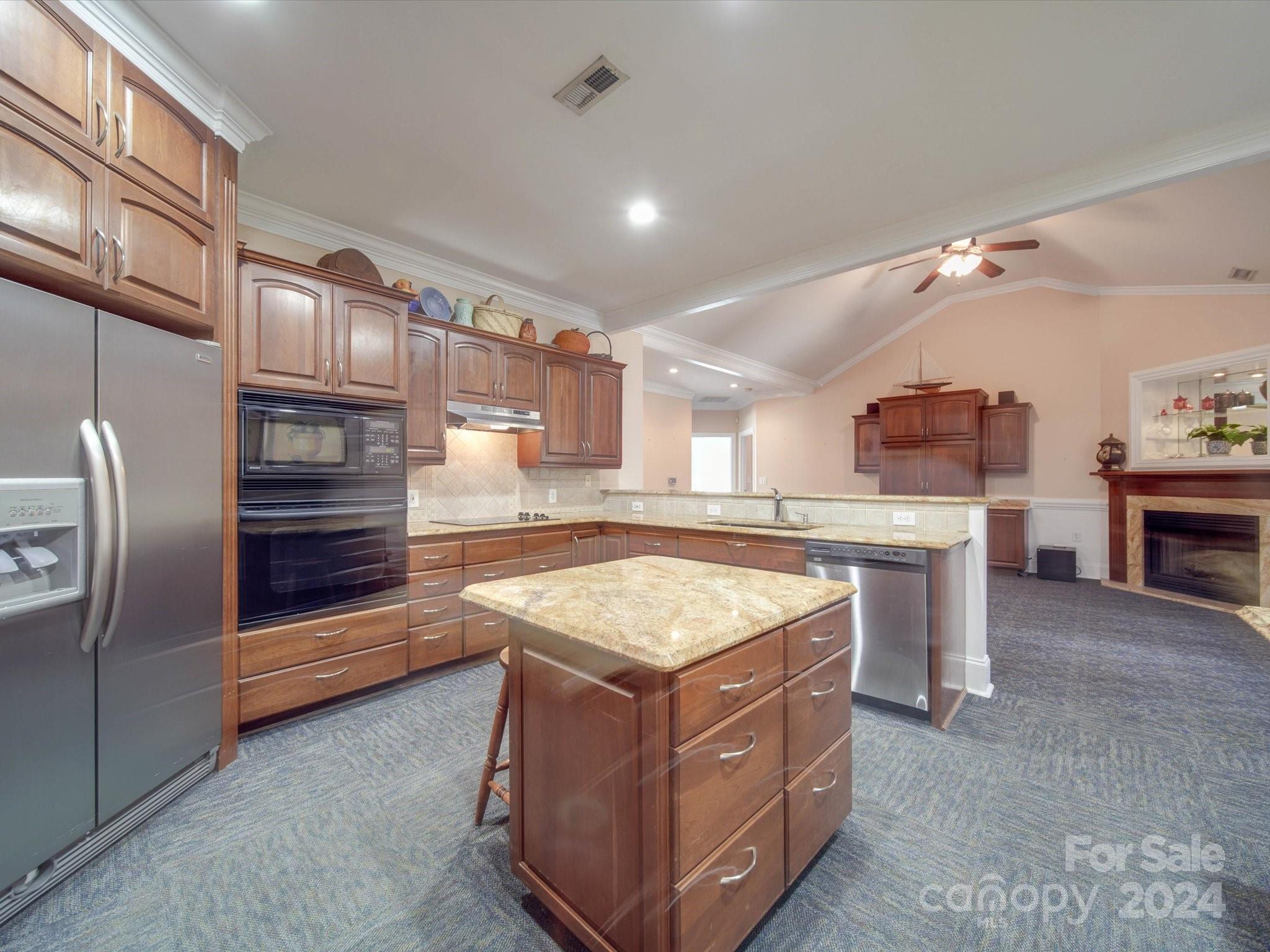 1562 Elkhart Circle