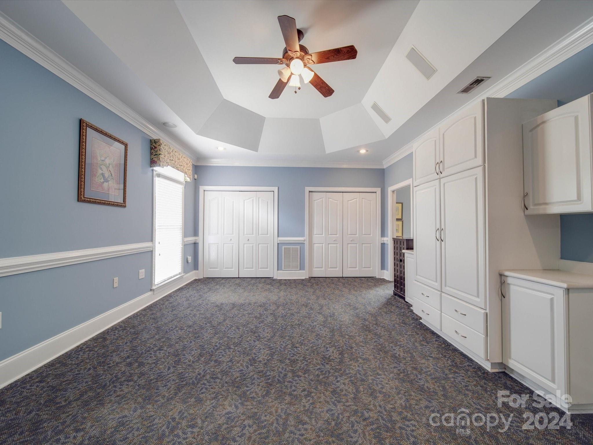 1562 Elkhart Circle