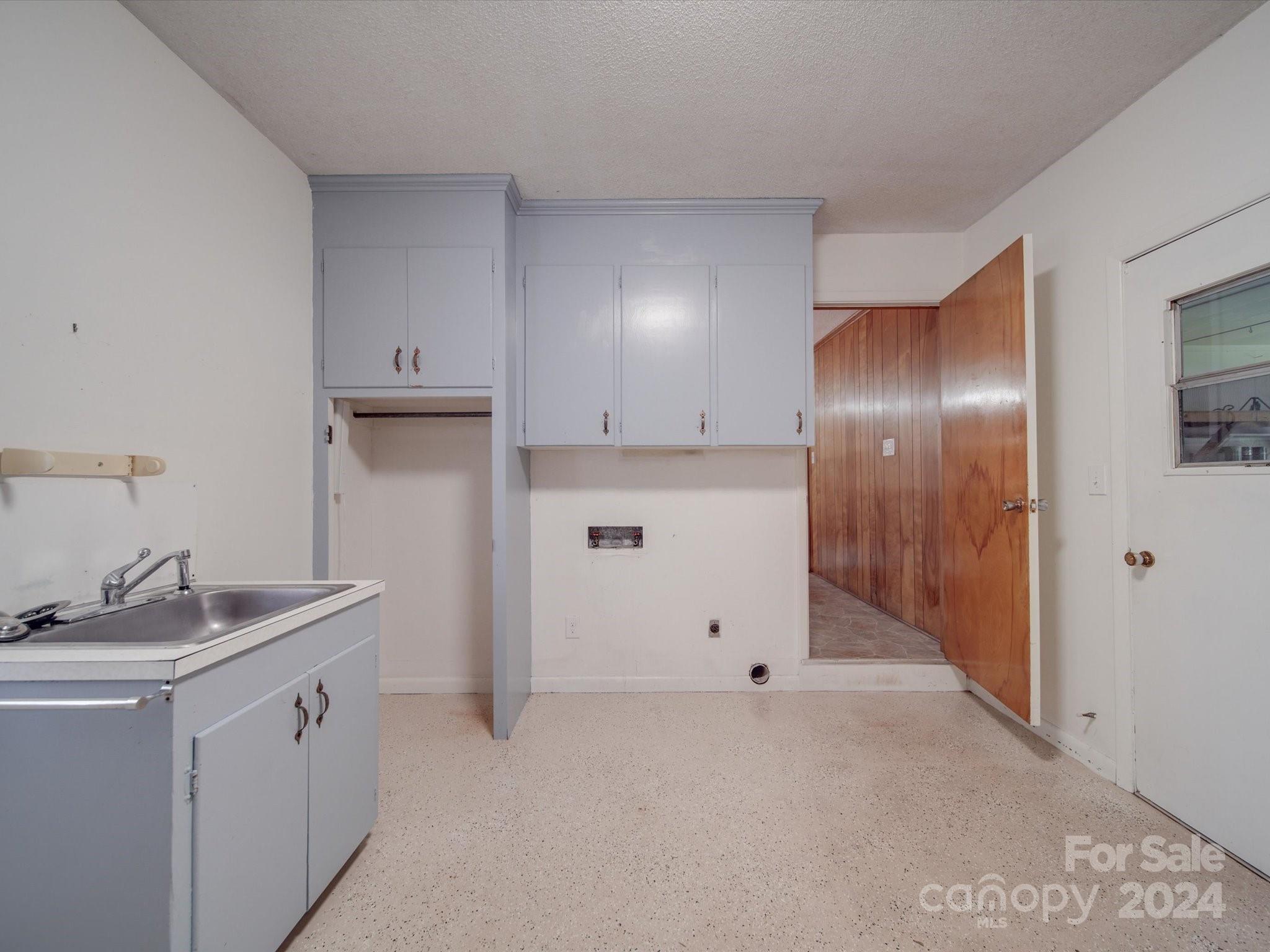 3015 Gardner Park Drive
