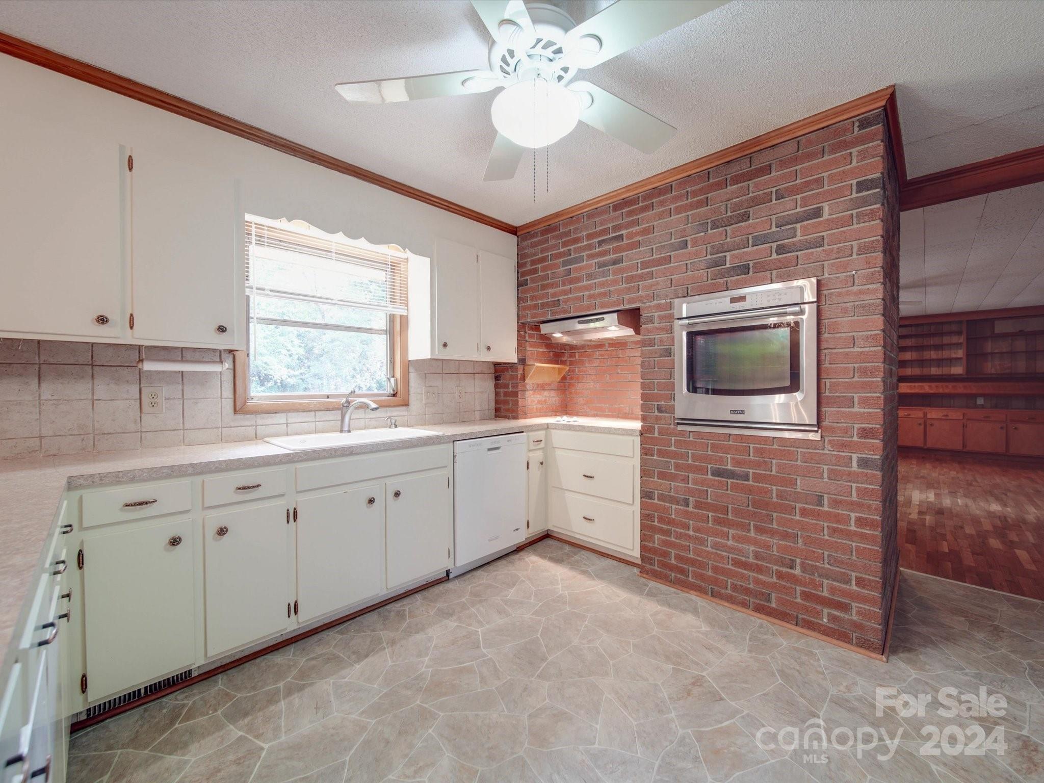 3015 Gardner Park Drive